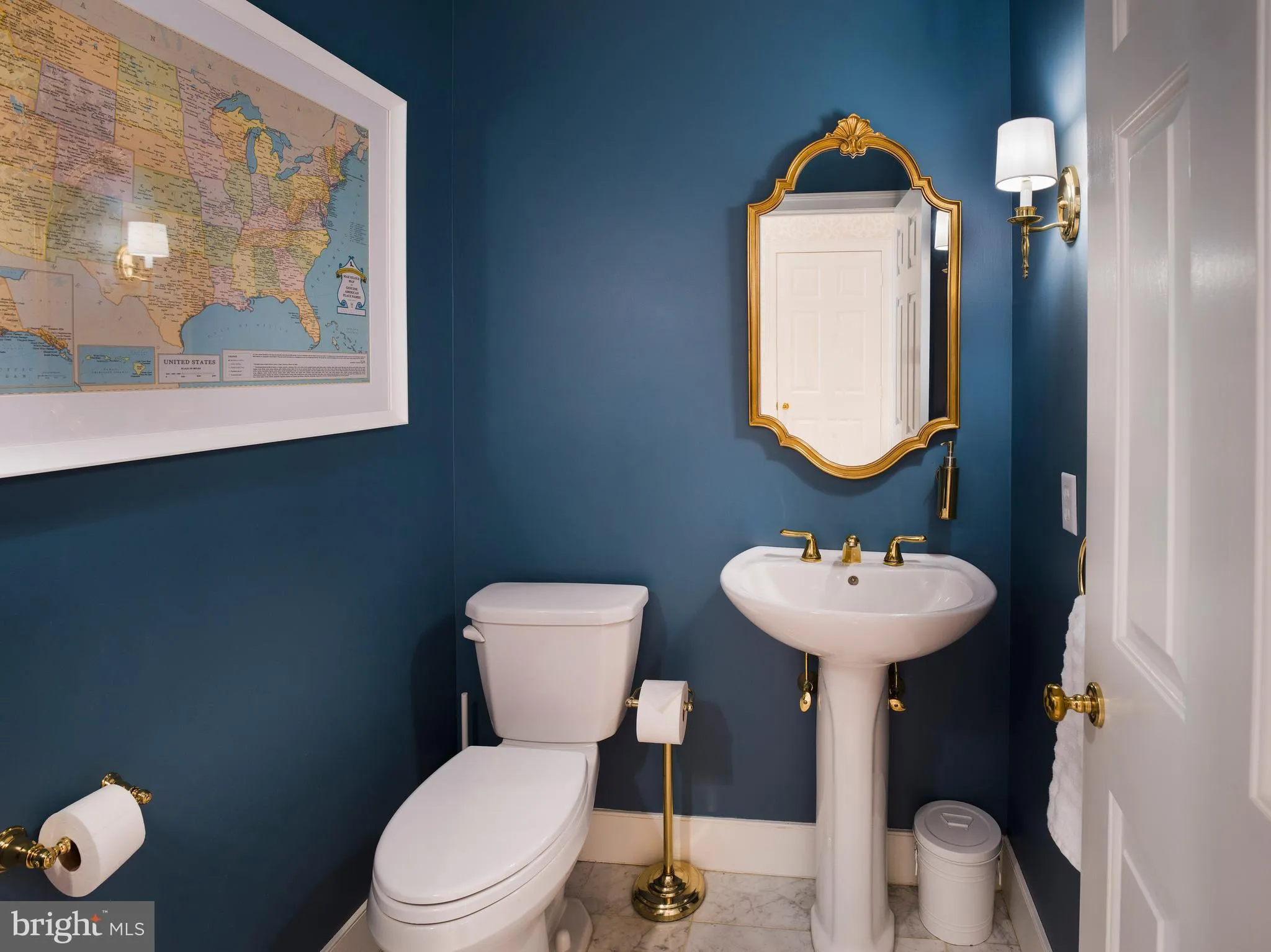 Berwyn, Pennsylvania 19312, United States, 5 Bedrooms Bedrooms, ,5 BathroomsBathrooms,Residential,Pending,115111