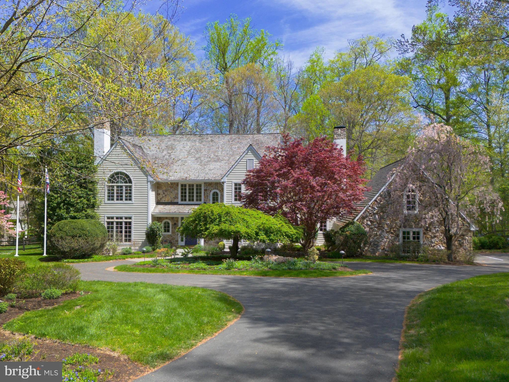 Berwyn, Pennsylvania 19312, United States, 5 Bedrooms Bedrooms, ,5 BathroomsBathrooms,Residential,Pending,115111