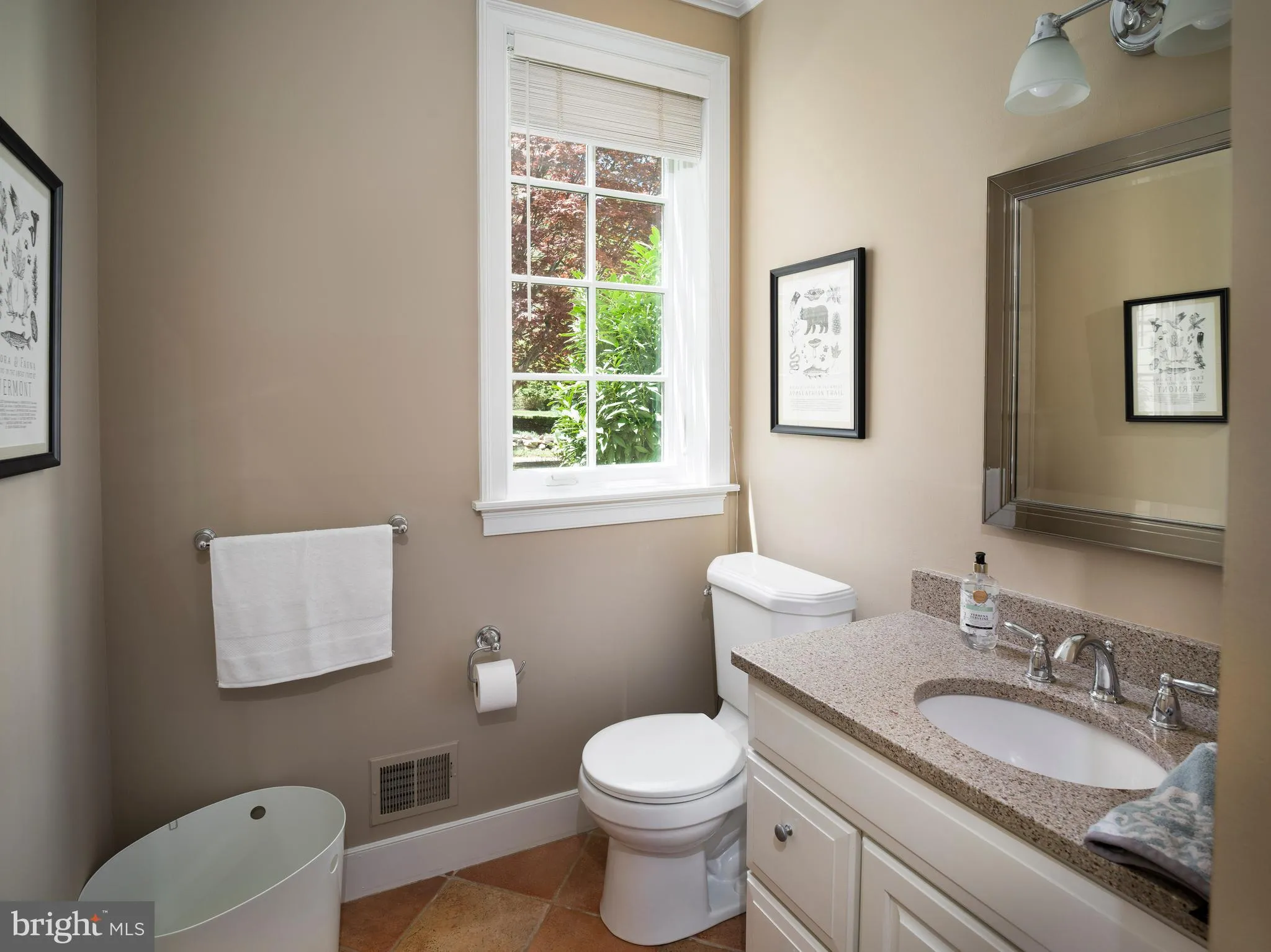 Berwyn, Pennsylvania 19312, United States, 5 Bedrooms Bedrooms, ,5 BathroomsBathrooms,Residential,Pending,115111