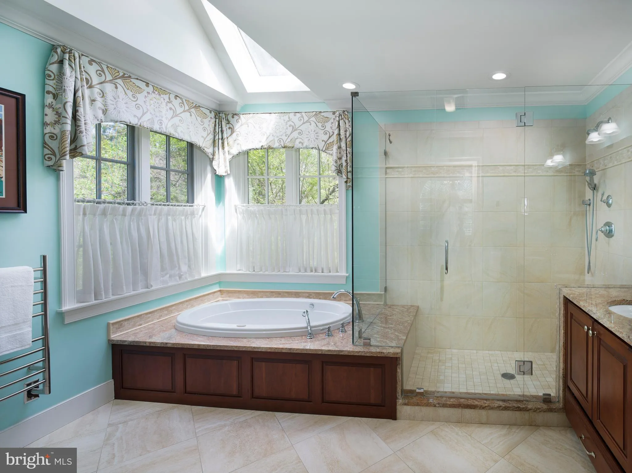 Berwyn, Pennsylvania 19312, United States, 5 Bedrooms Bedrooms, ,5 BathroomsBathrooms,Residential,Pending,115111