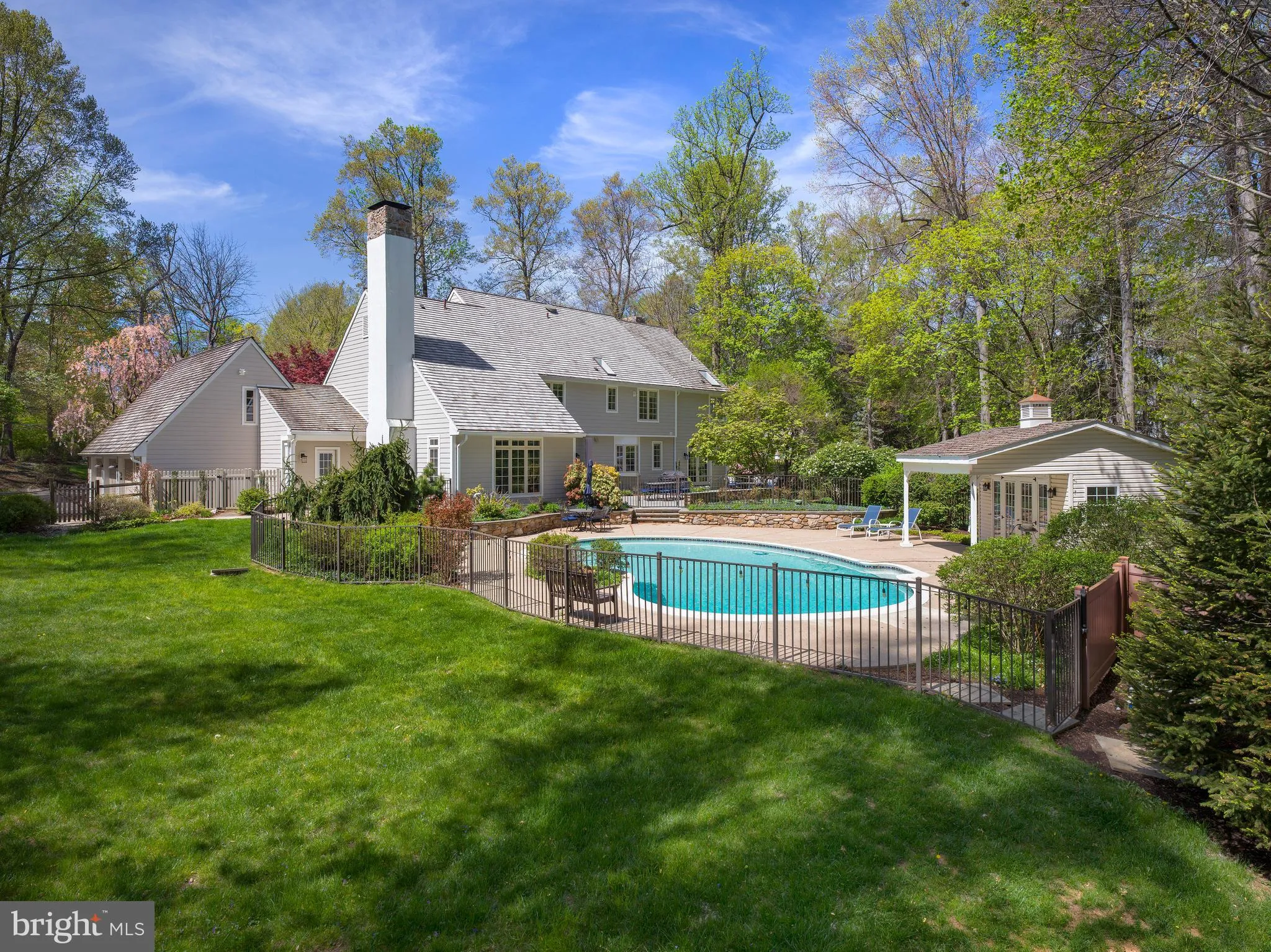 Berwyn, Pennsylvania 19312, United States, 5 Bedrooms Bedrooms, ,5 BathroomsBathrooms,Residential,Pending,115111