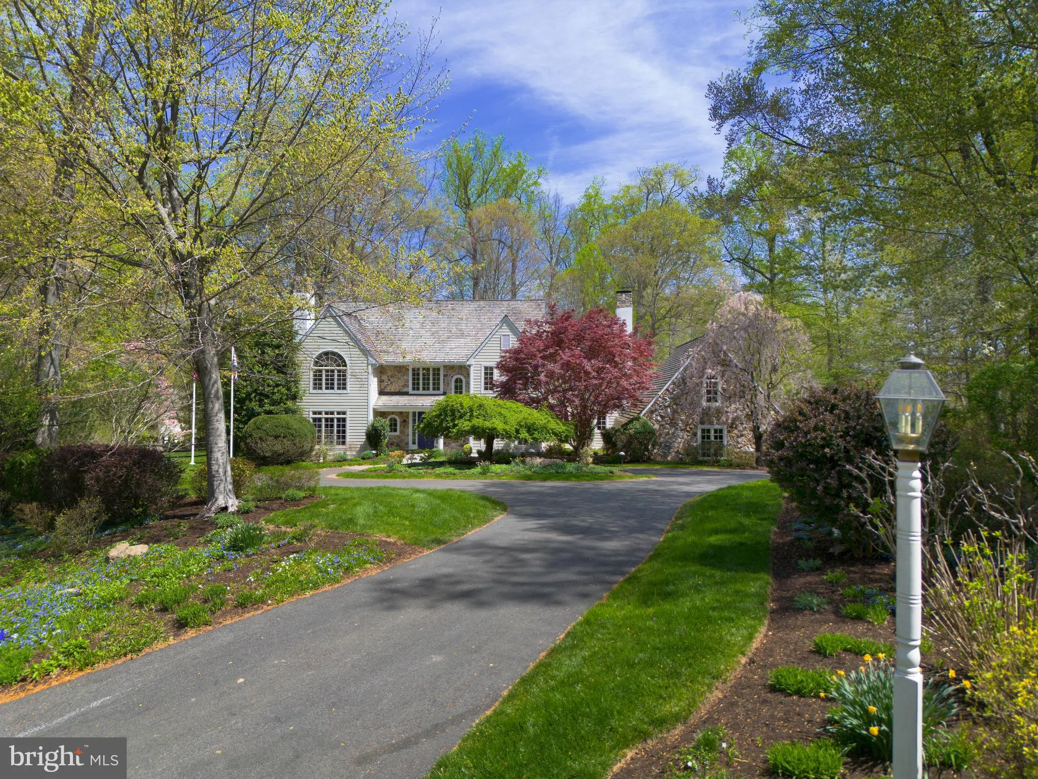 Berwyn, Pennsylvania 19312, United States, 5 Bedrooms Bedrooms, ,5 BathroomsBathrooms,Residential,Pending,115111