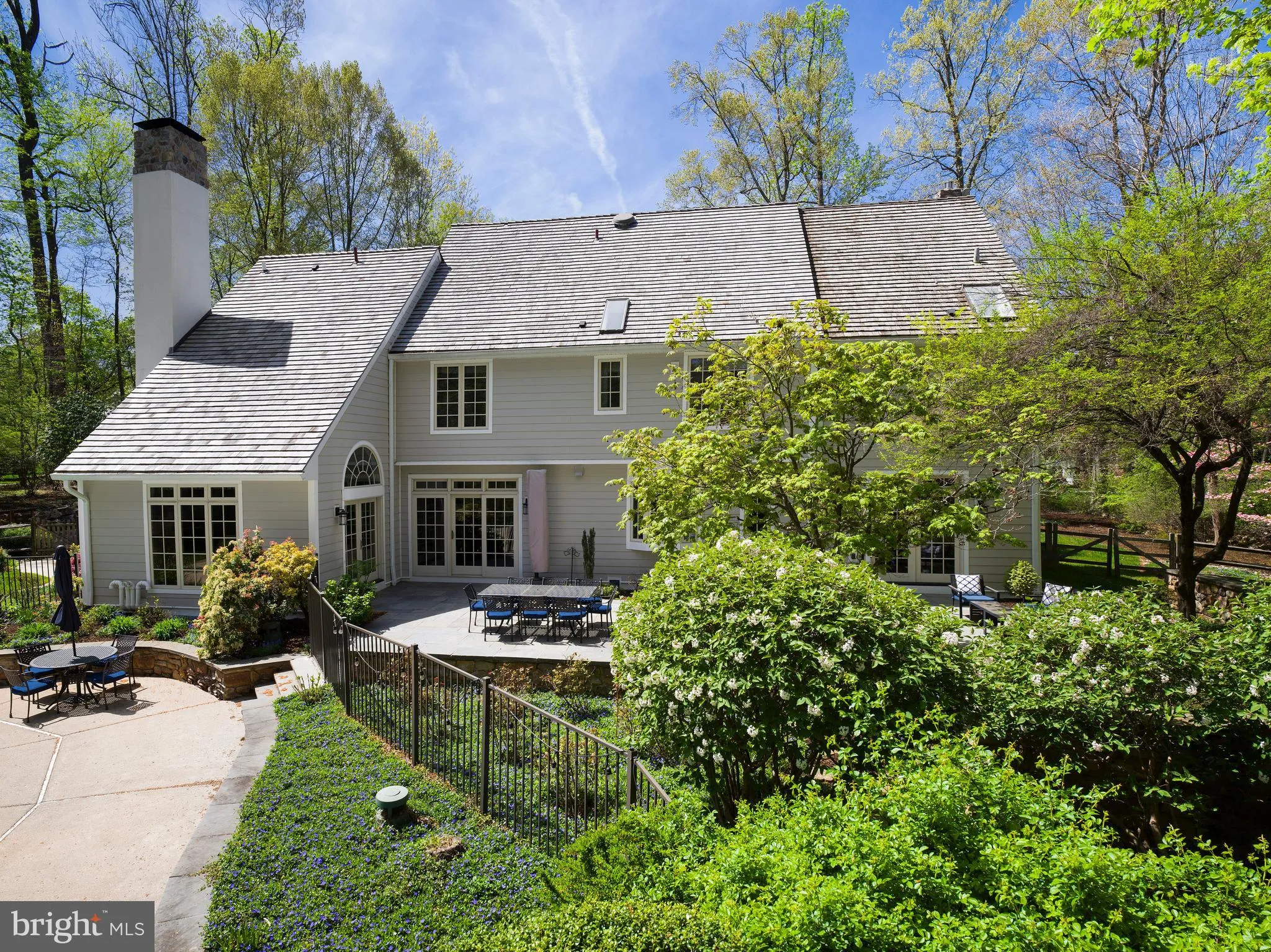 Berwyn, Pennsylvania 19312, United States, 5 Bedrooms Bedrooms, ,5 BathroomsBathrooms,Residential,Pending,115111