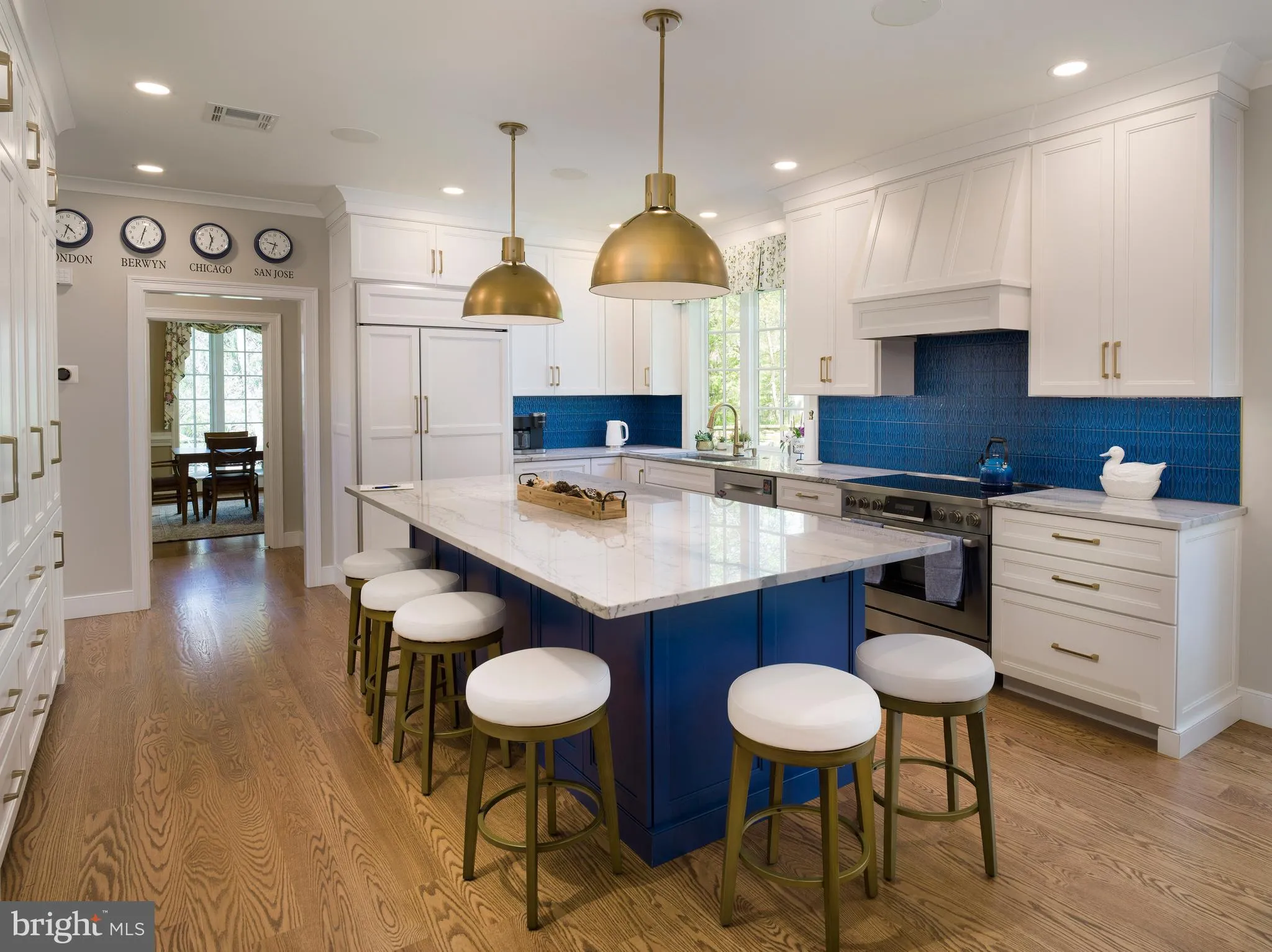 Berwyn, Pennsylvania 19312, United States, 5 Bedrooms Bedrooms, ,5 BathroomsBathrooms,Residential,Pending,115111