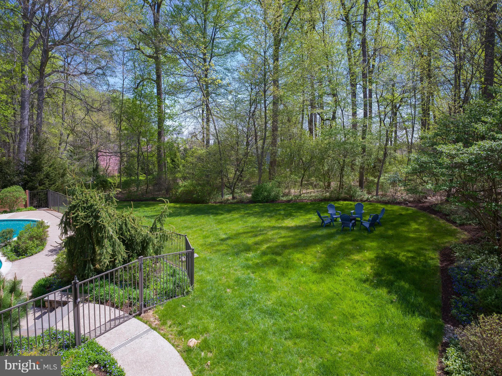 Berwyn, Pennsylvania 19312, United States, 5 Bedrooms Bedrooms, ,5 BathroomsBathrooms,Residential,Pending,115111