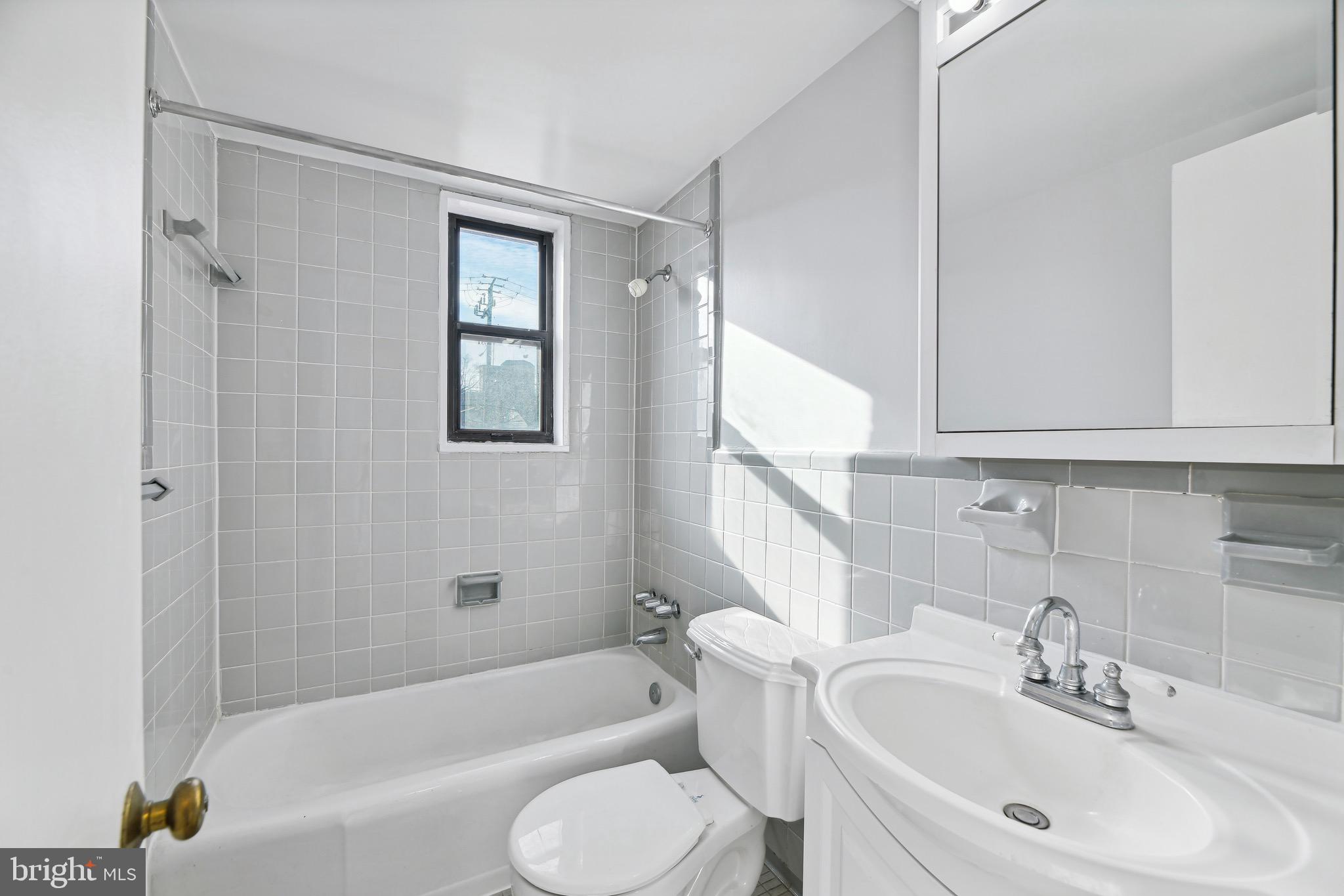 WENTWORTH PLACE - Residential