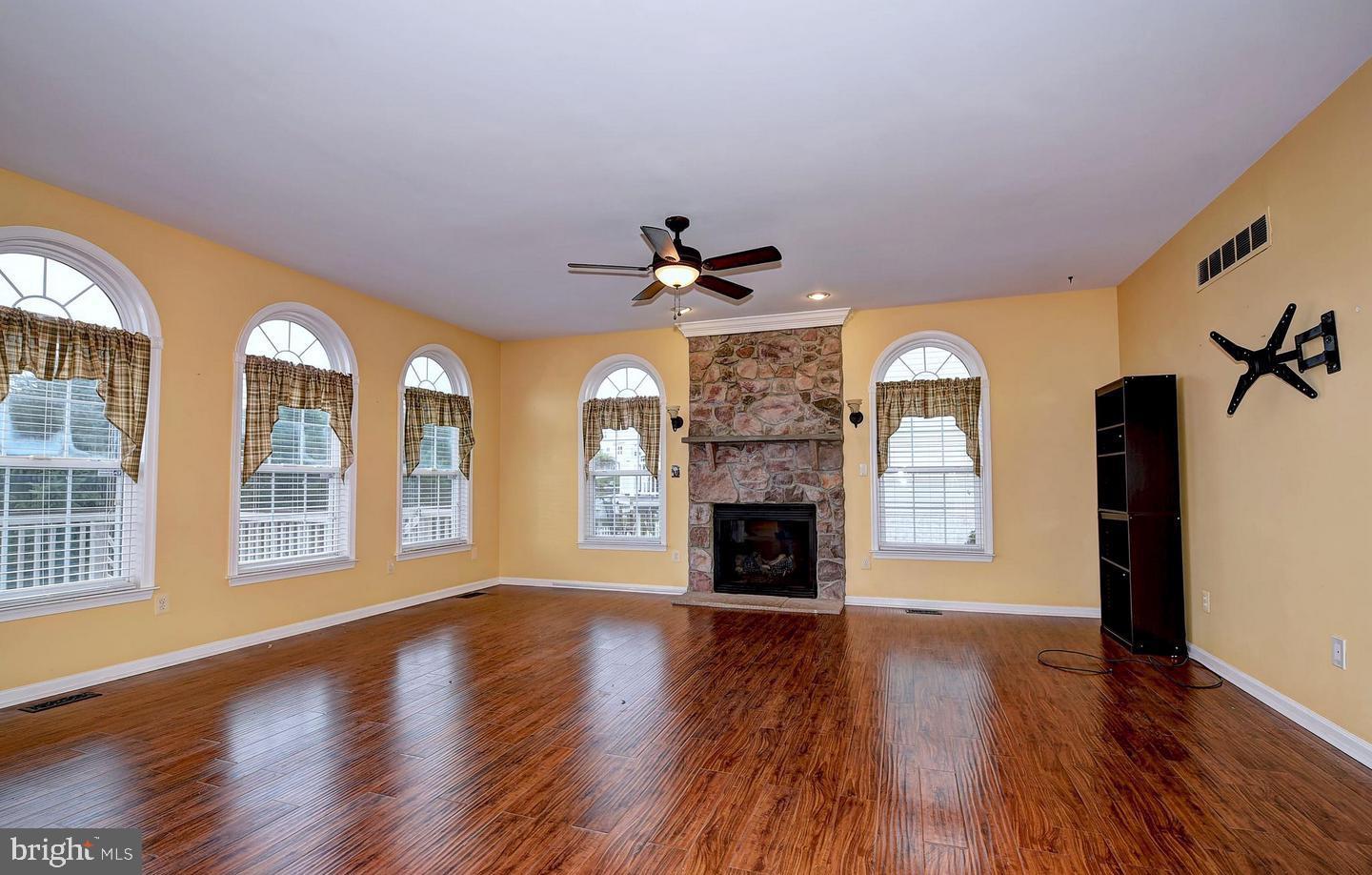 HICKORY OVERLOOK - Residential