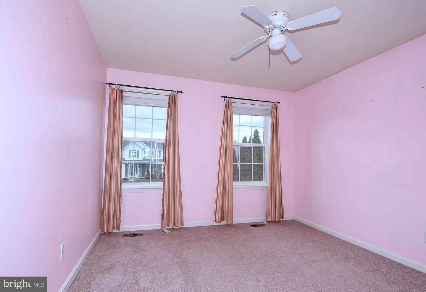 HICKORY OVERLOOK - Residential