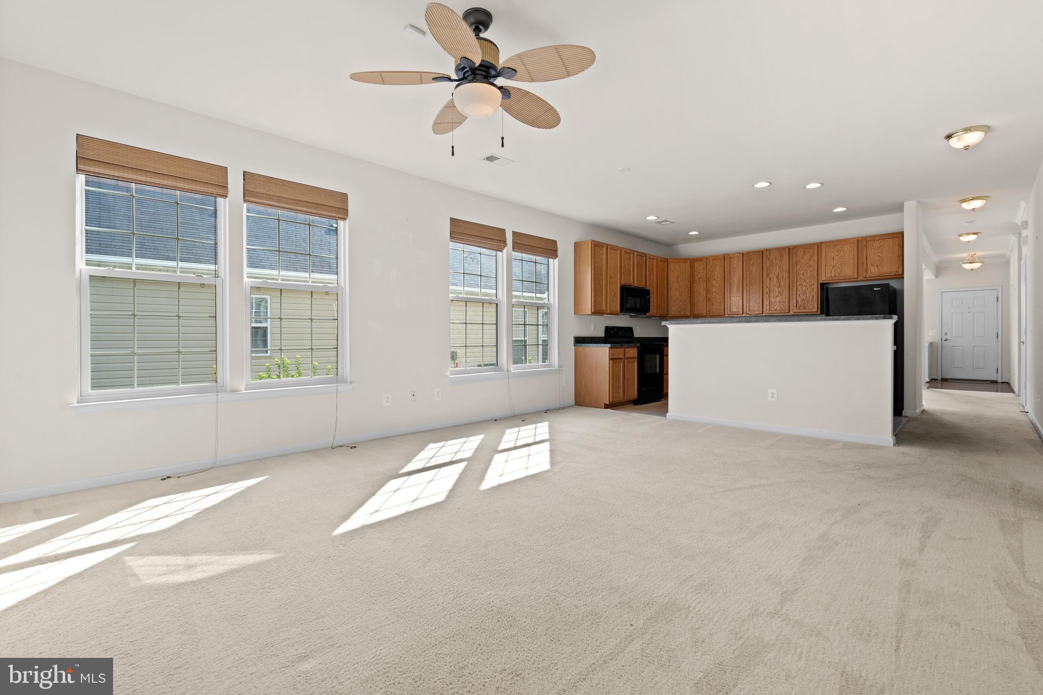 FOUR SEASONS IN HISTORIC VIRGINIA - Residential