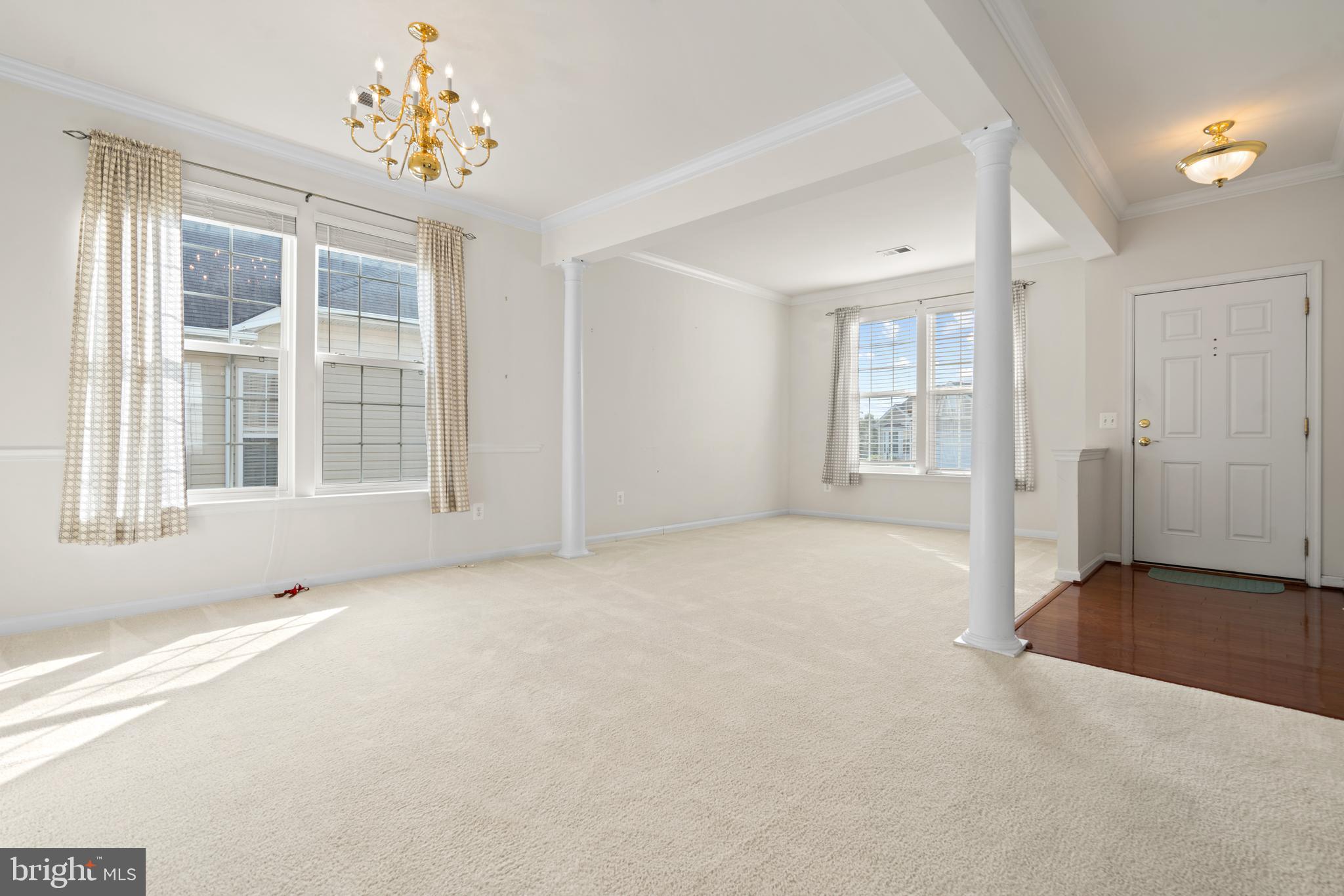 FOUR SEASONS IN HISTORIC VIRGINIA - Residential