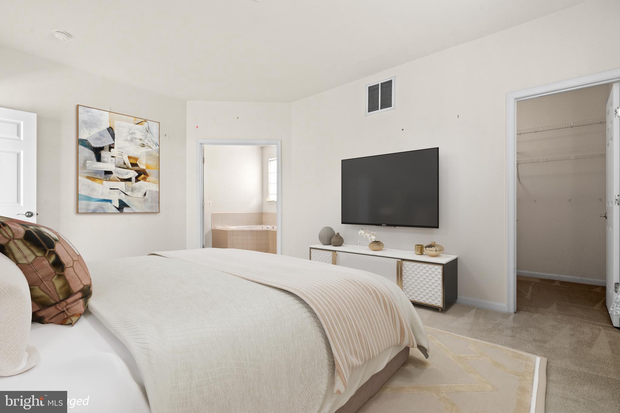 FOUR SEASONS IN HISTORIC VIRGINIA - Residential