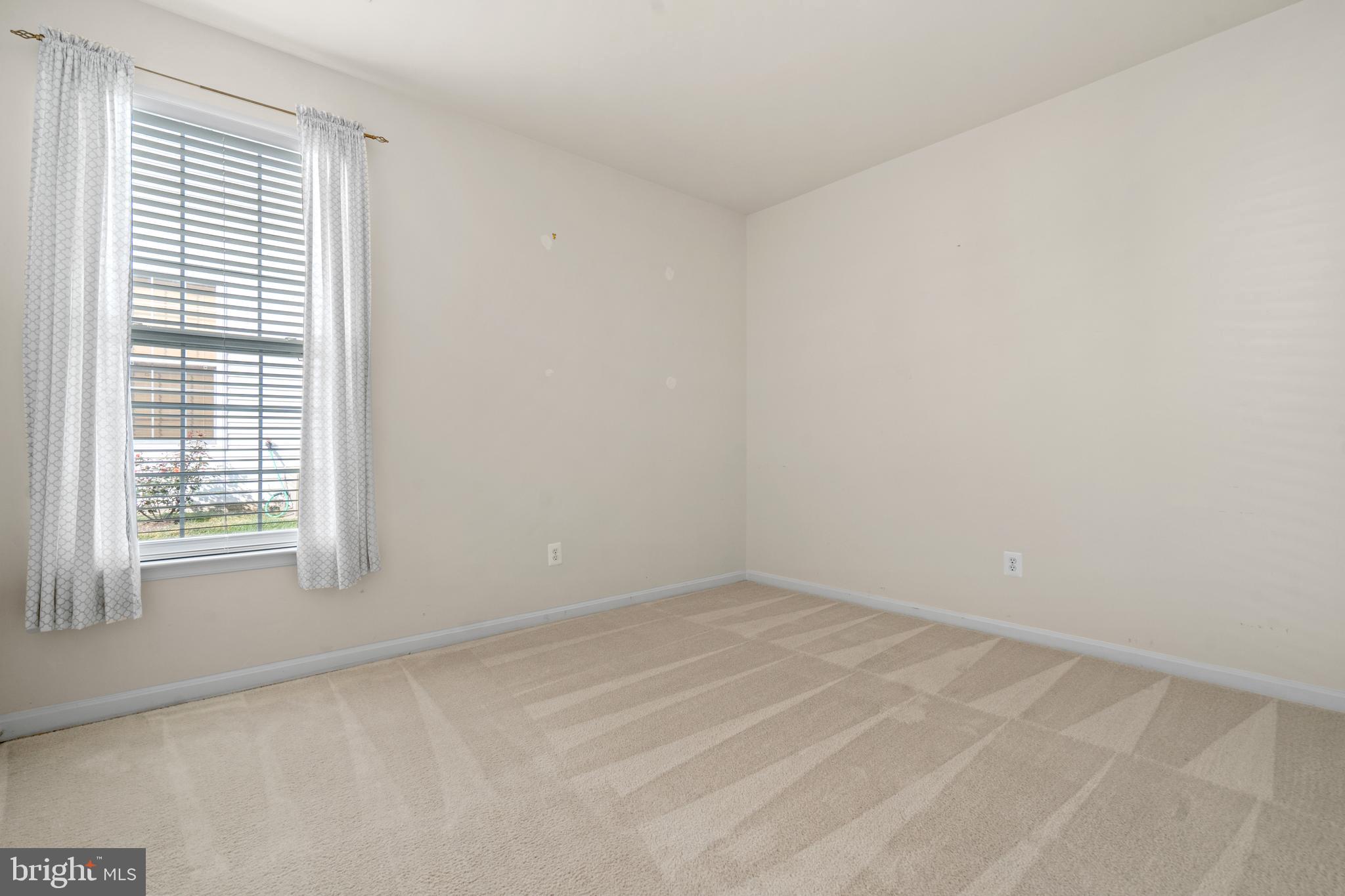 FOUR SEASONS IN HISTORIC VIRGINIA - Residential