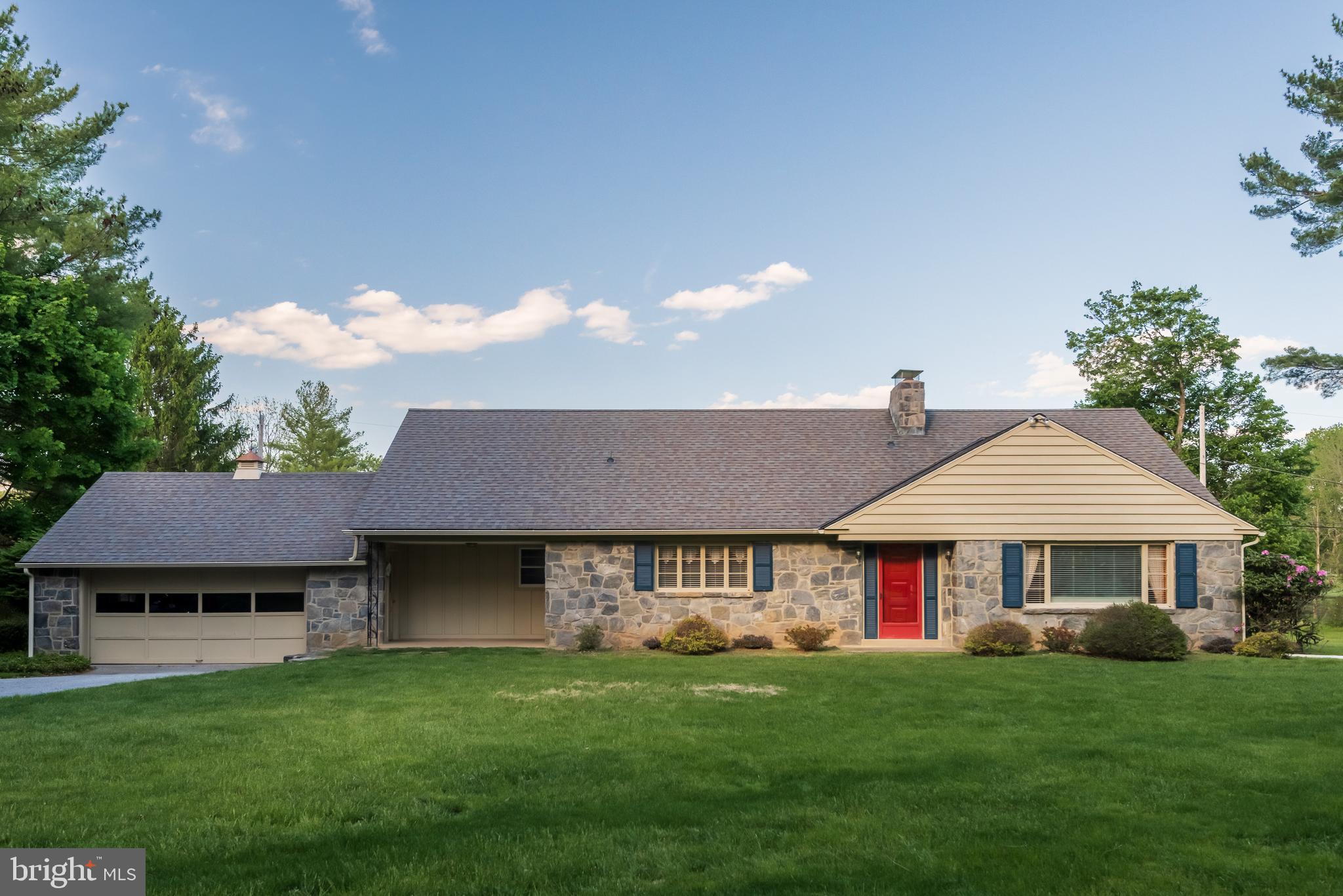 1515 N VALLEY ROAD