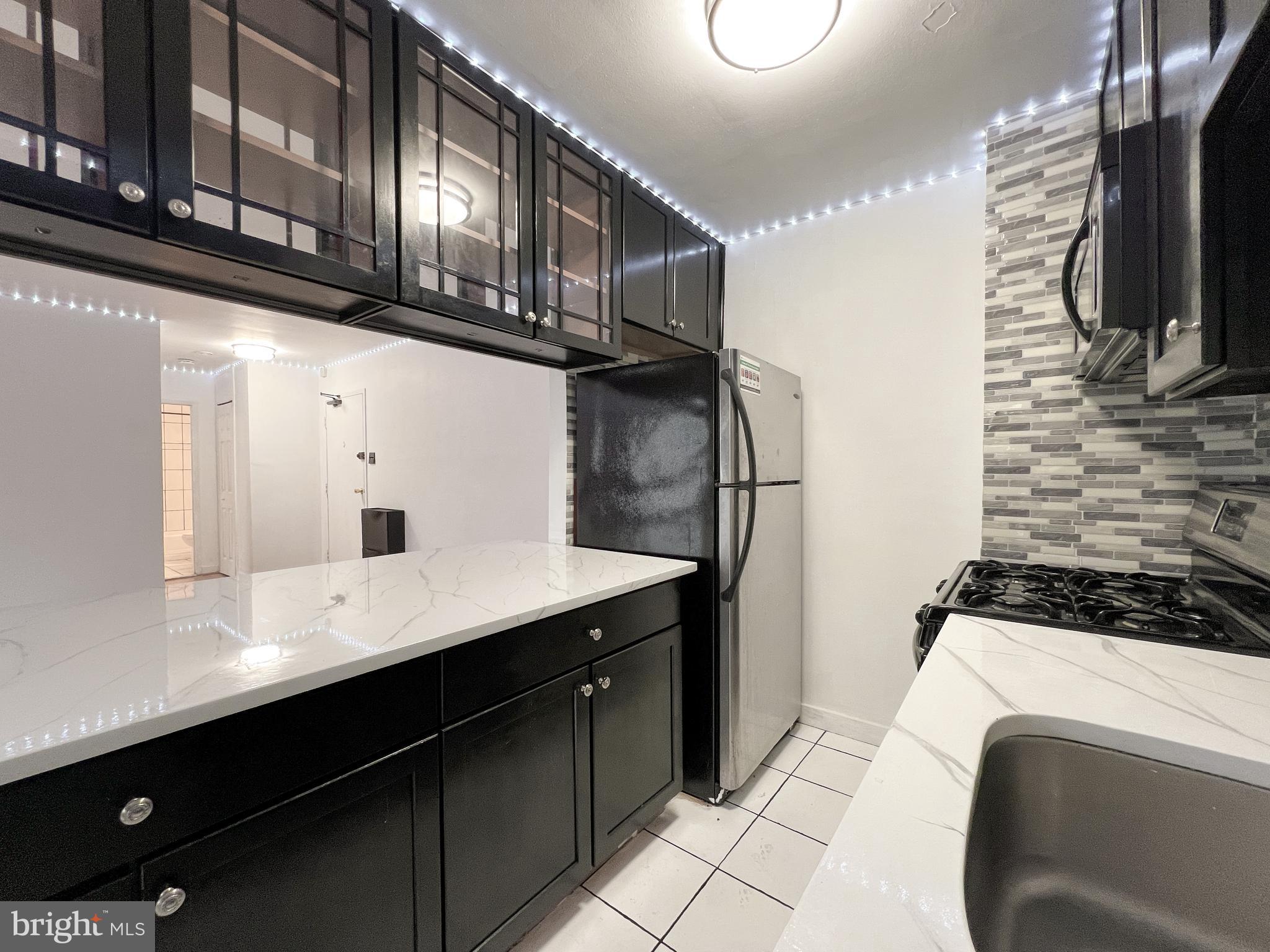 PARK BRADFORD - Residential Lease