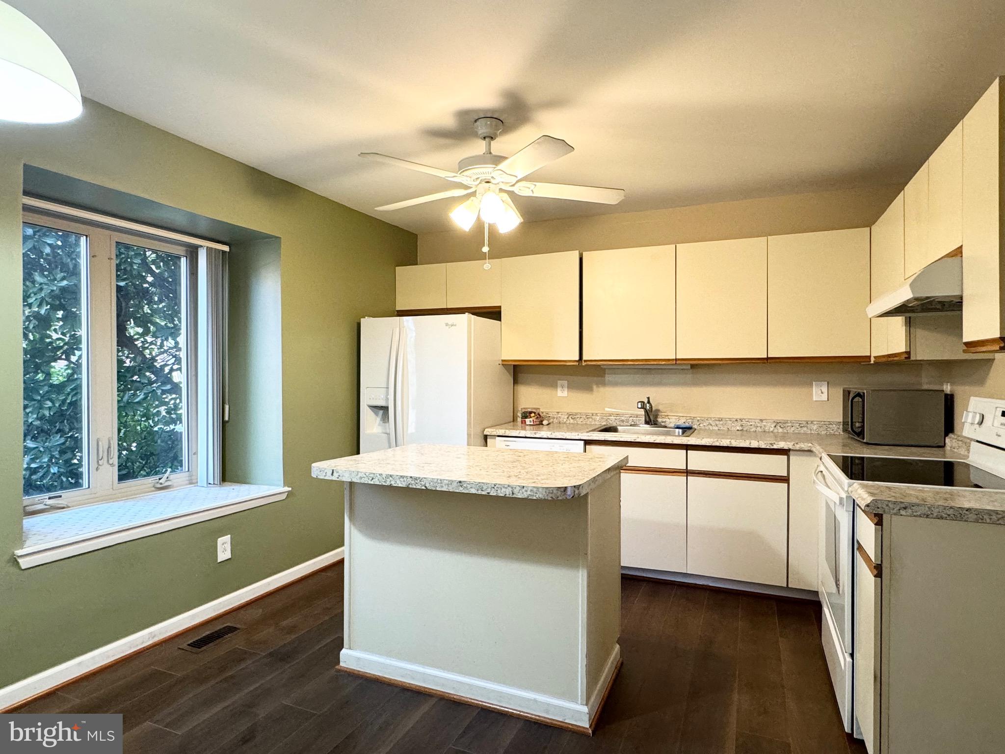 BOLTON HILL HISTORIC DISTRICT - Residential Lease