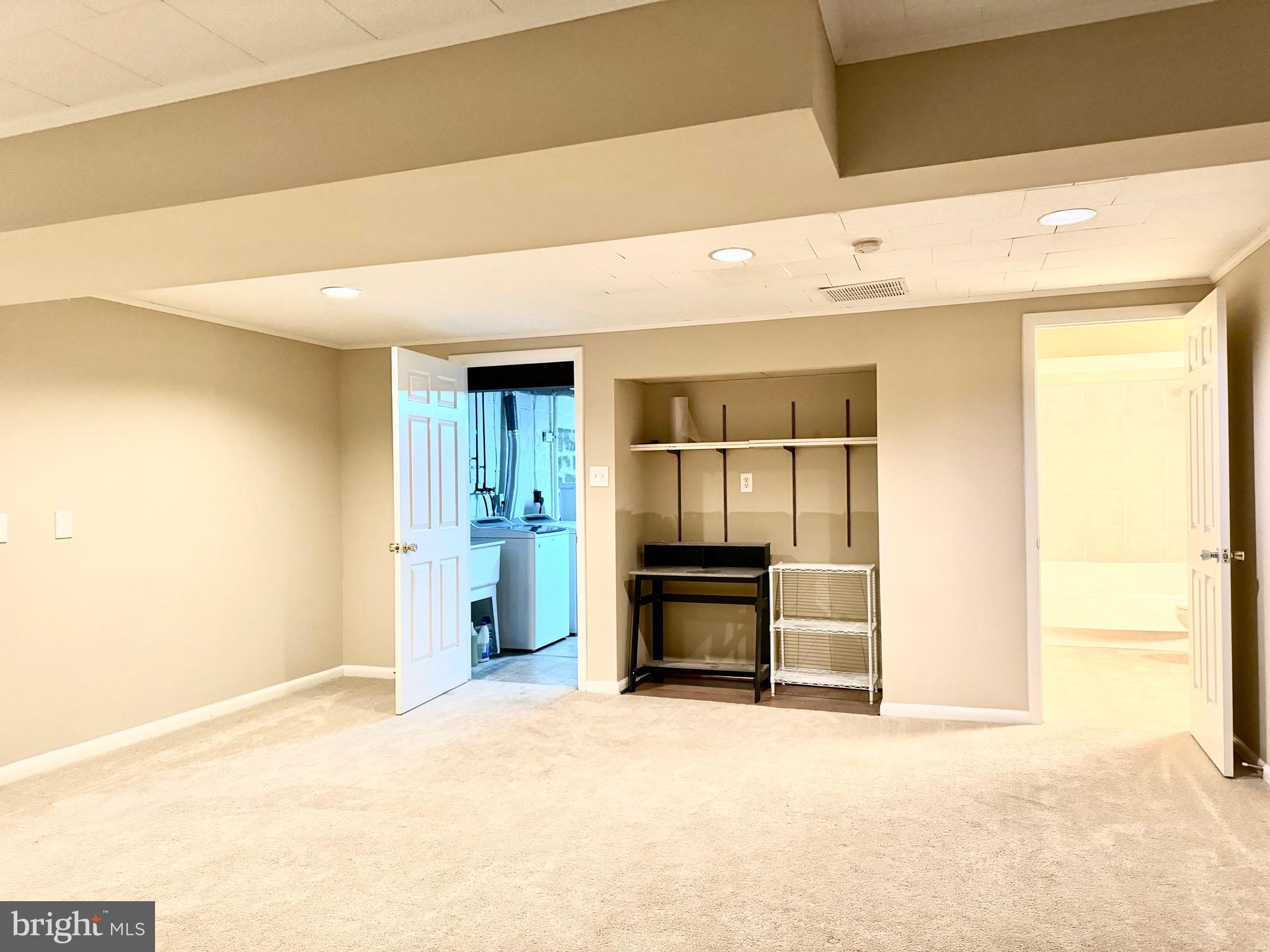 BOLTON HILL HISTORIC DISTRICT - Residential Lease