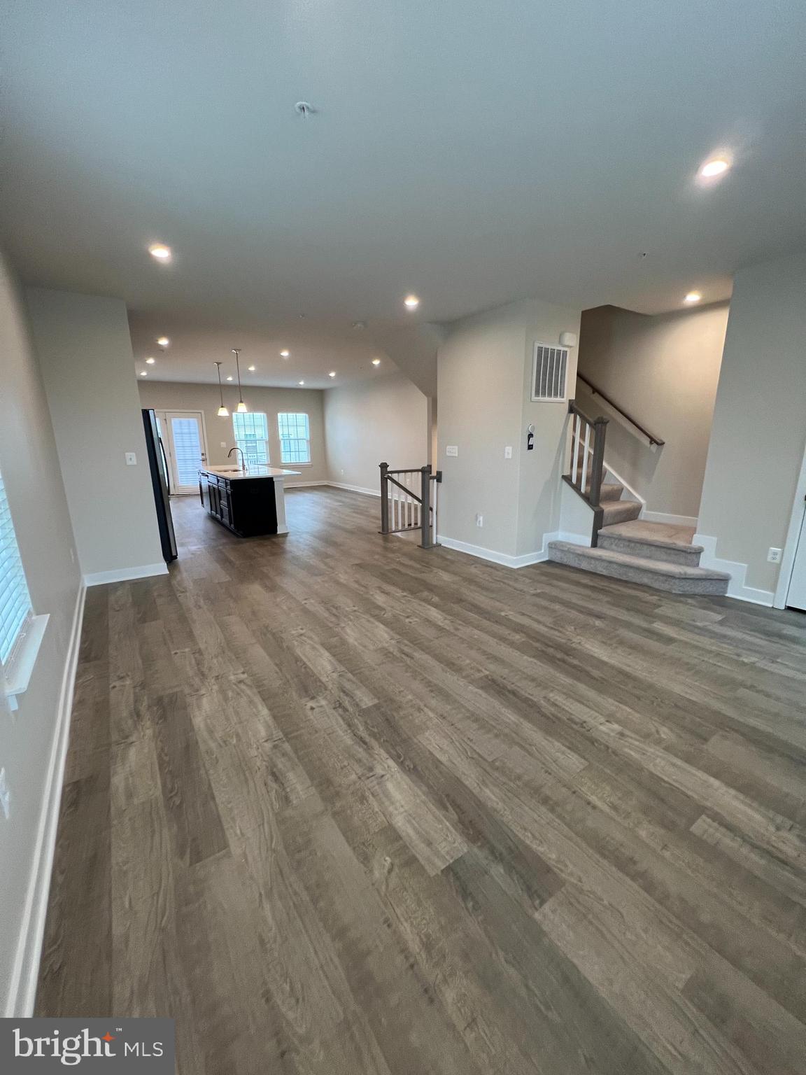 AMBER RIDGE - Residential Lease