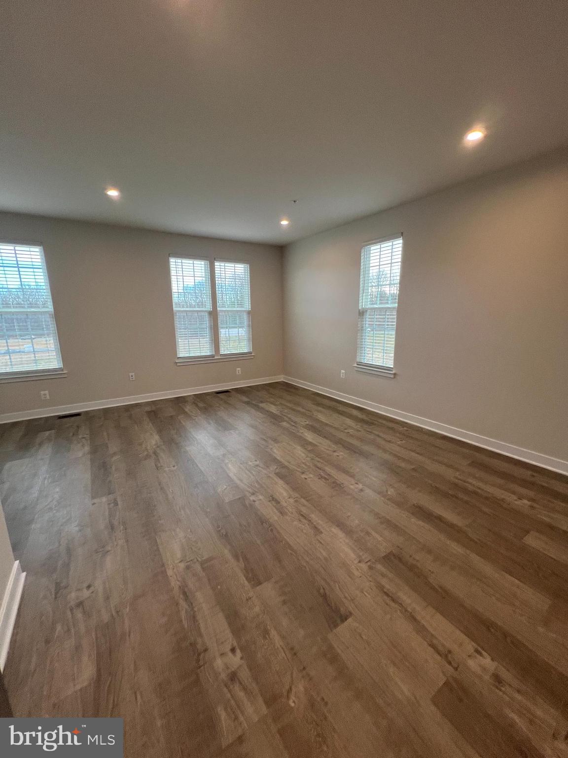 AMBER RIDGE - Residential Lease