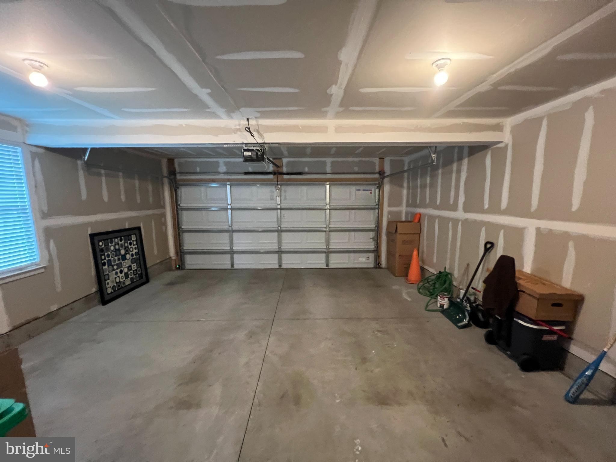 AMBER RIDGE - Residential Lease