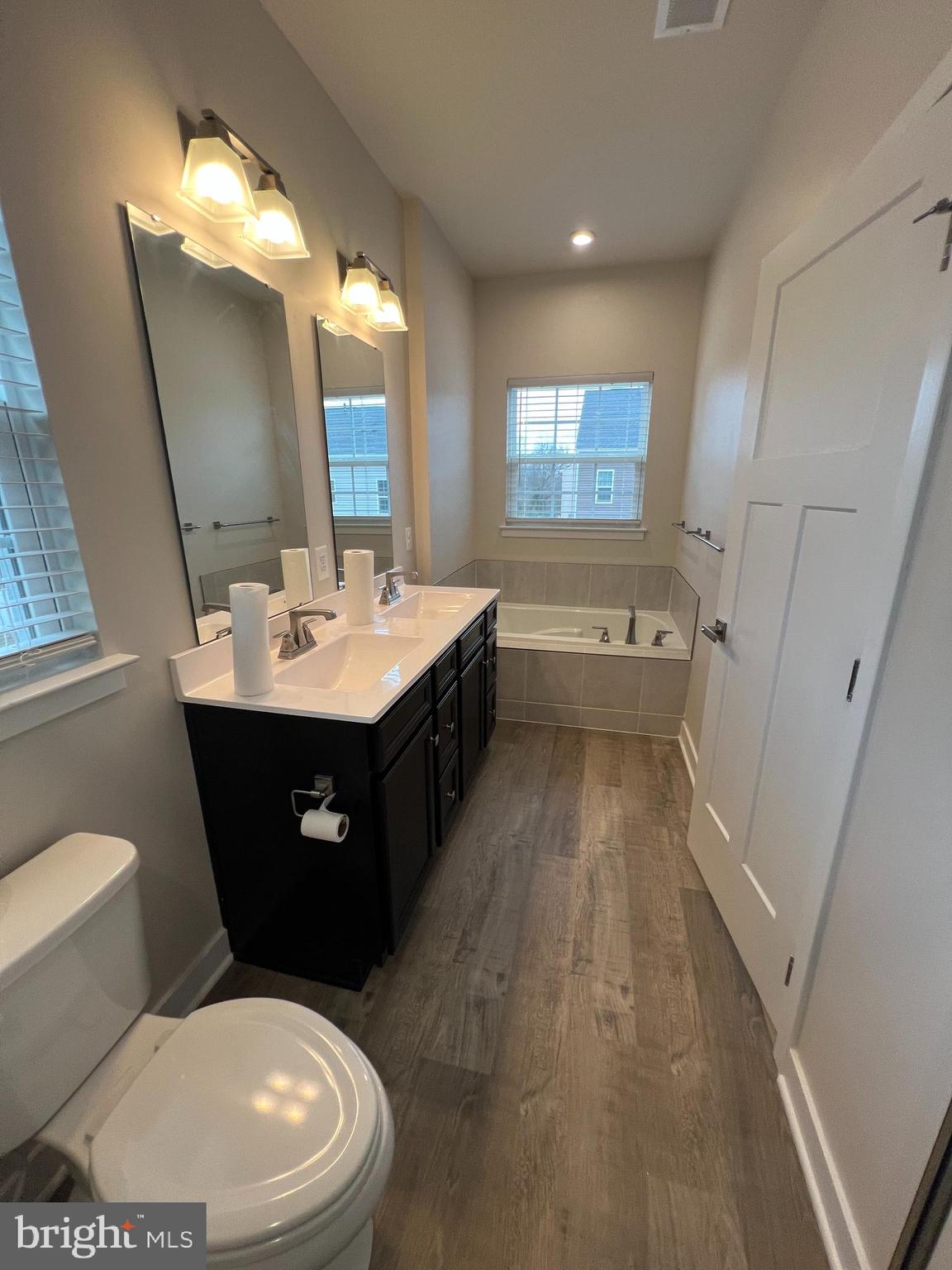 AMBER RIDGE - Residential Lease