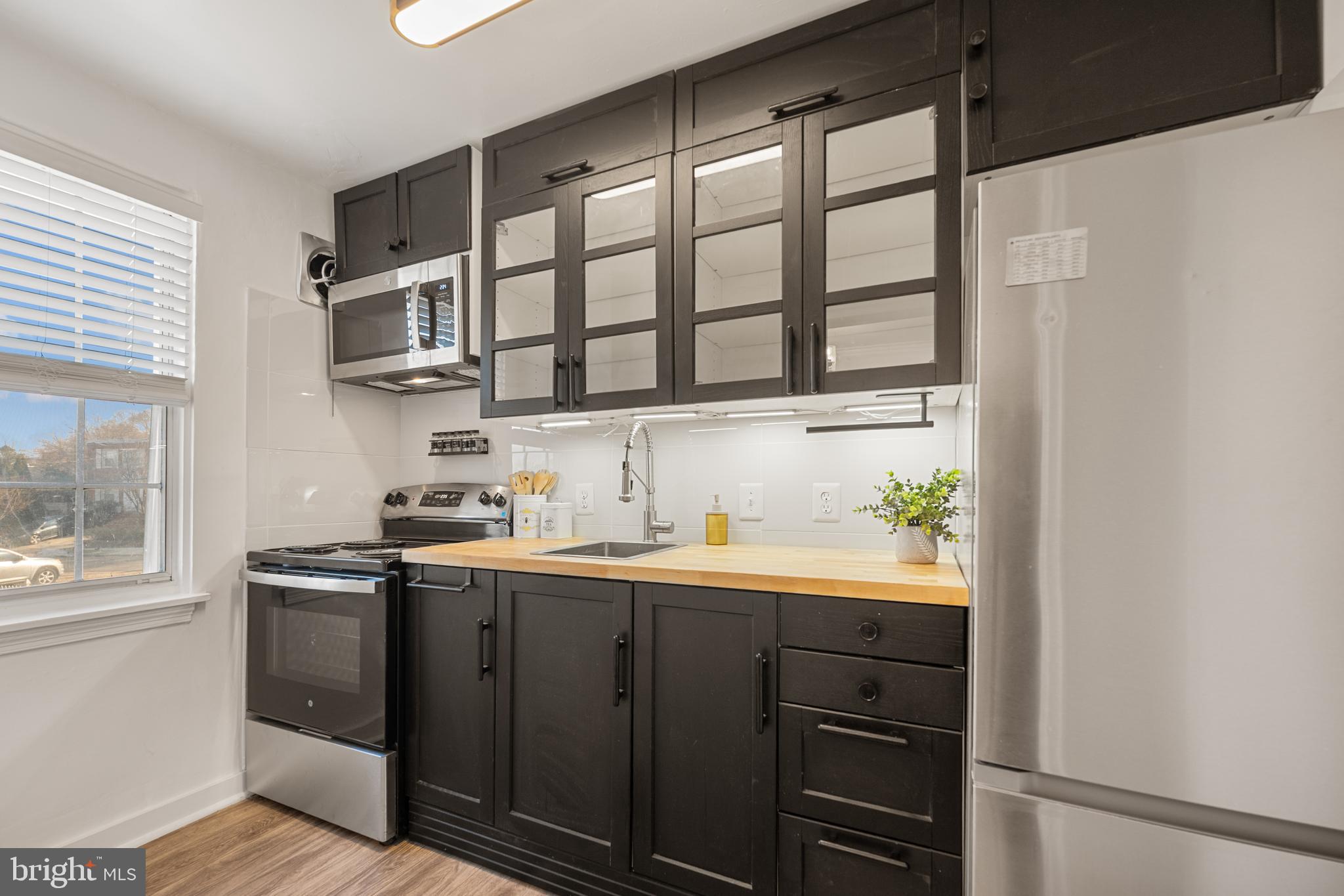 AUBURN VILLAGE - Residential