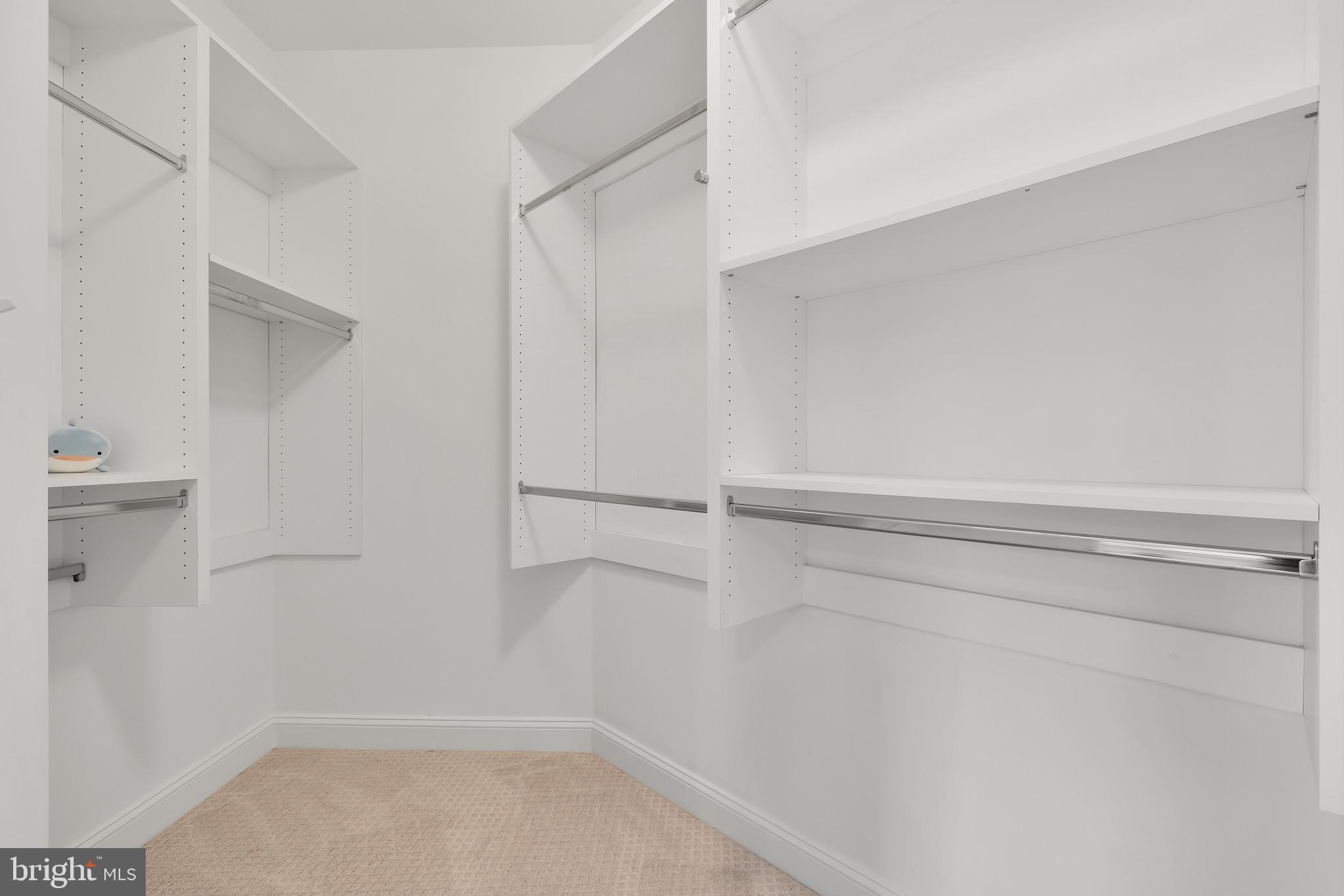 KENTSDALE ESTATES - Residential