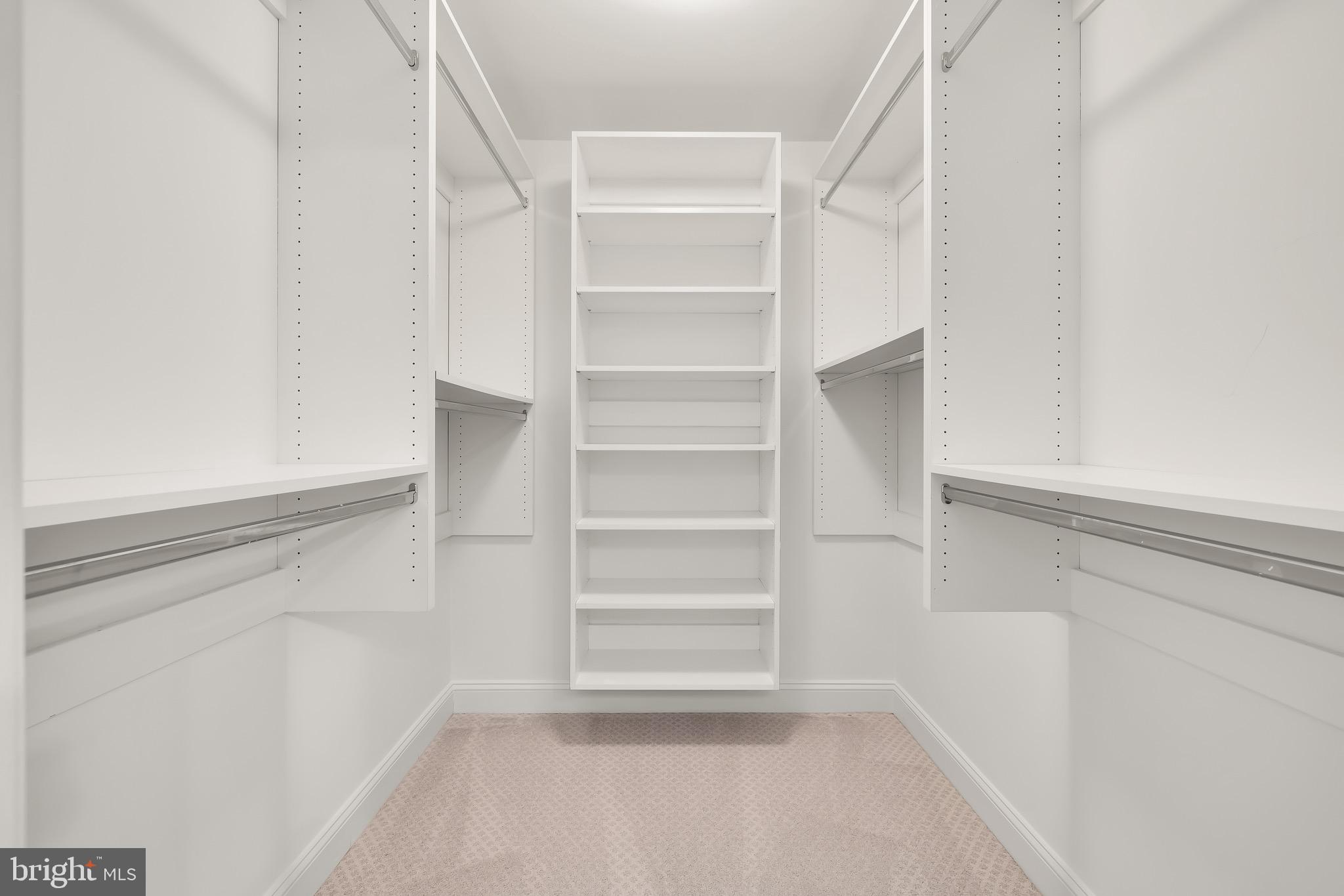 KENTSDALE ESTATES - Residential