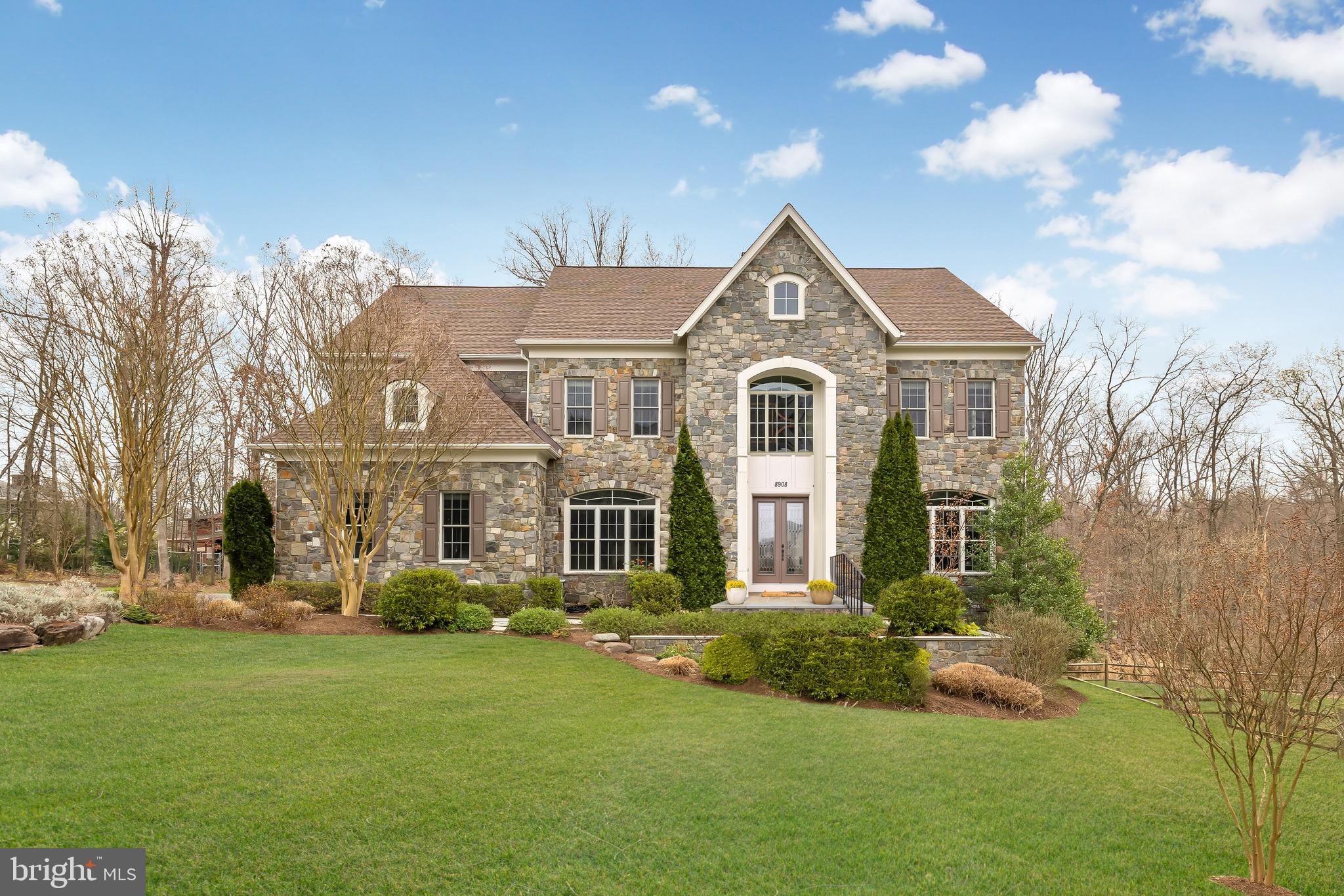 KENTSDALE ESTATES - Residential