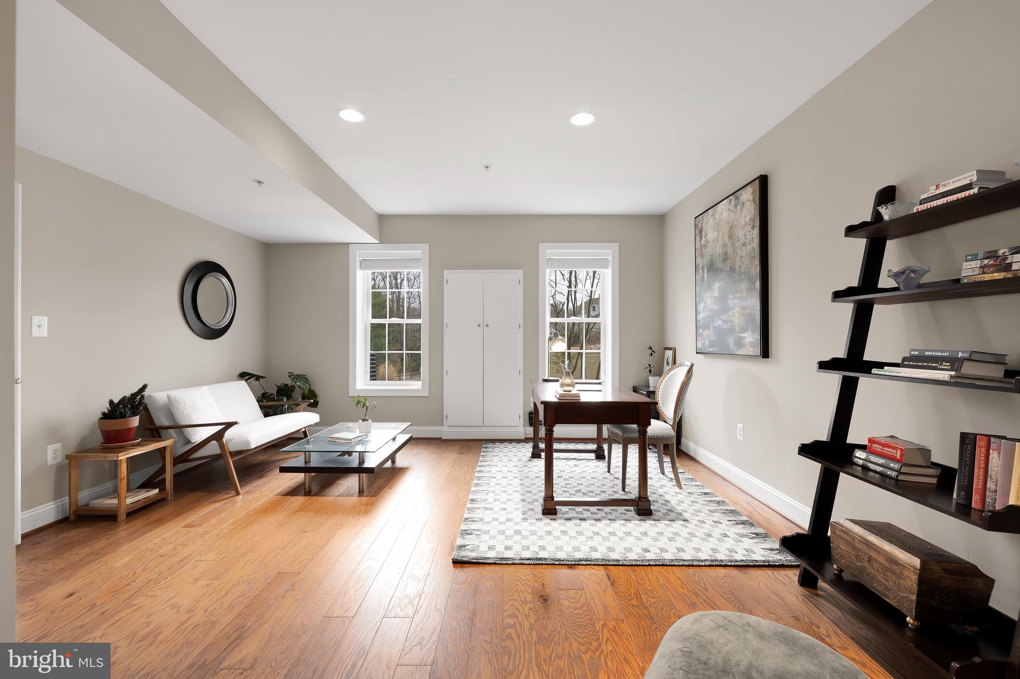 KENTSDALE ESTATES - Residential