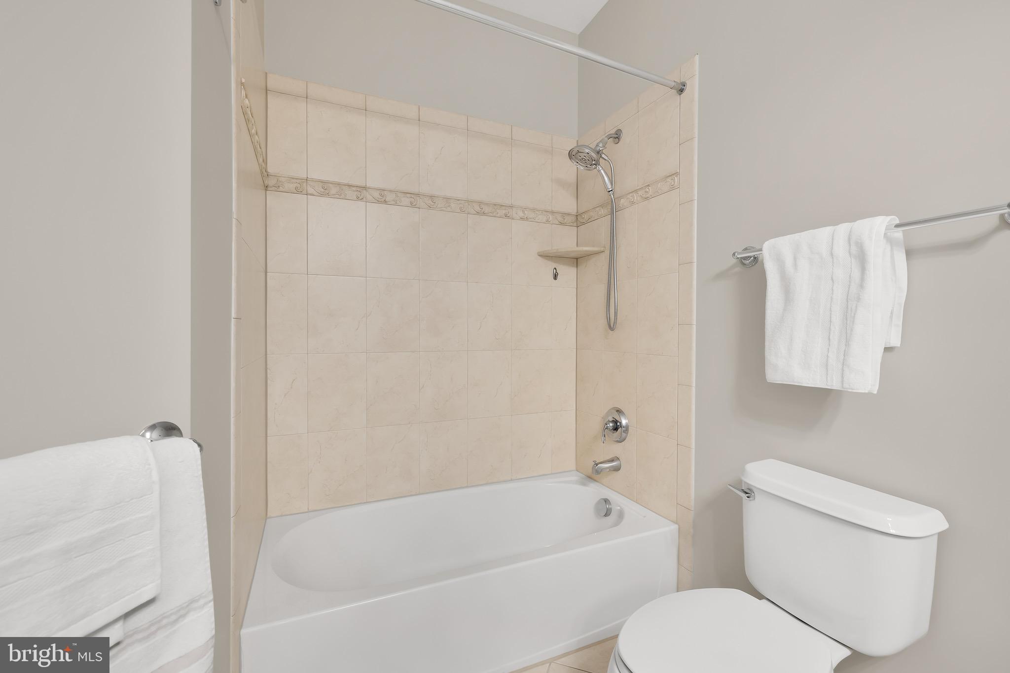 KENTSDALE ESTATES - Residential