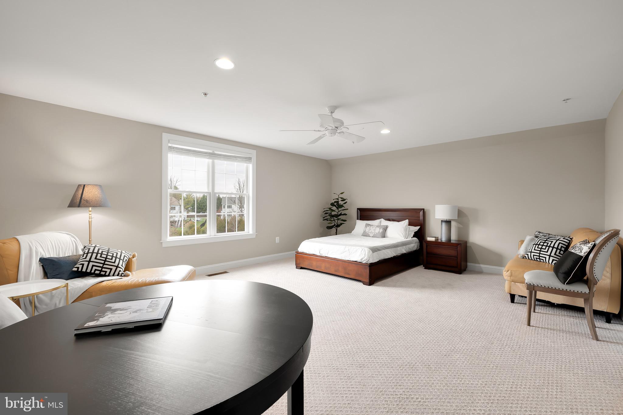 KENTSDALE ESTATES - Residential