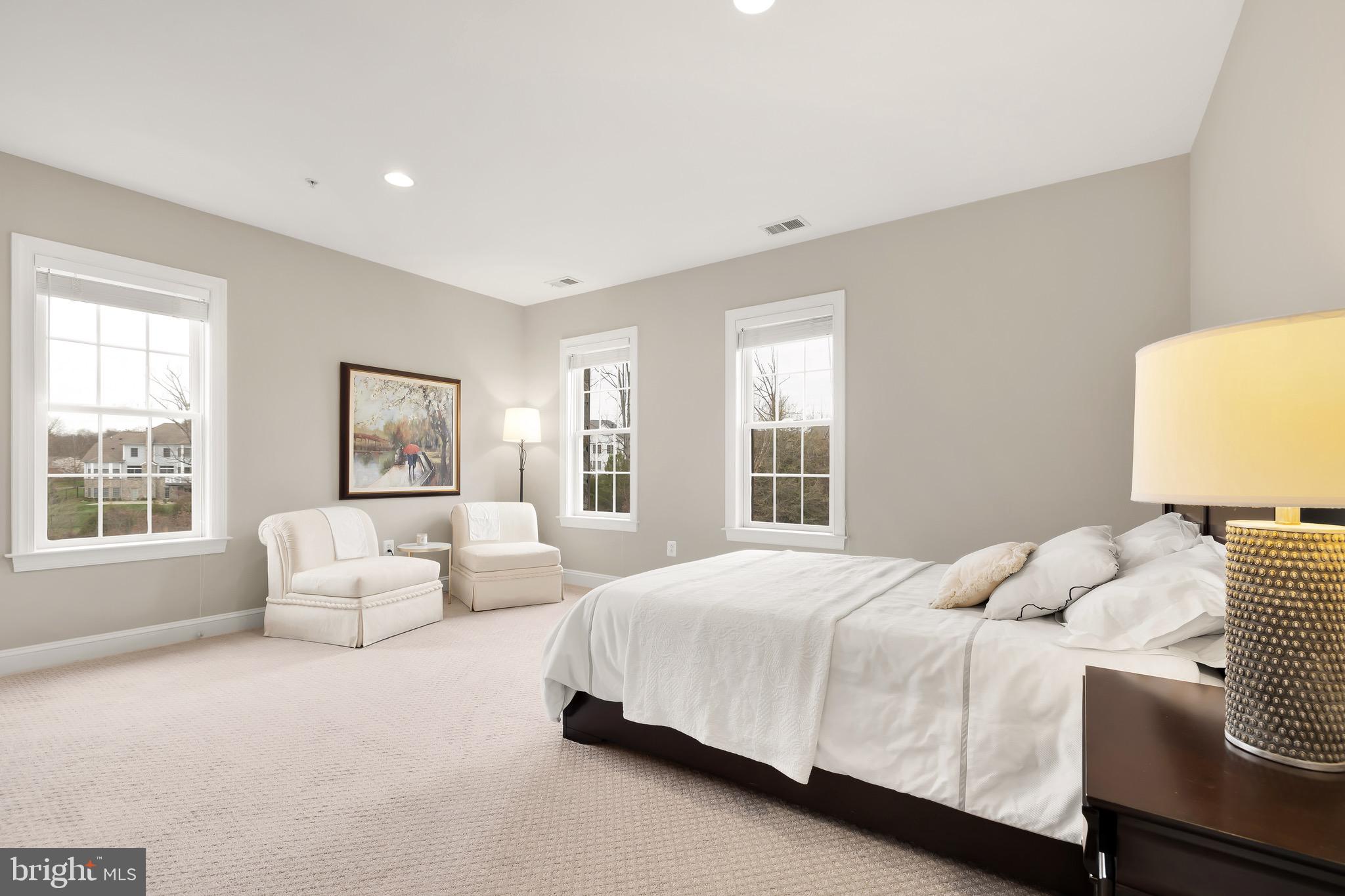 KENTSDALE ESTATES - Residential