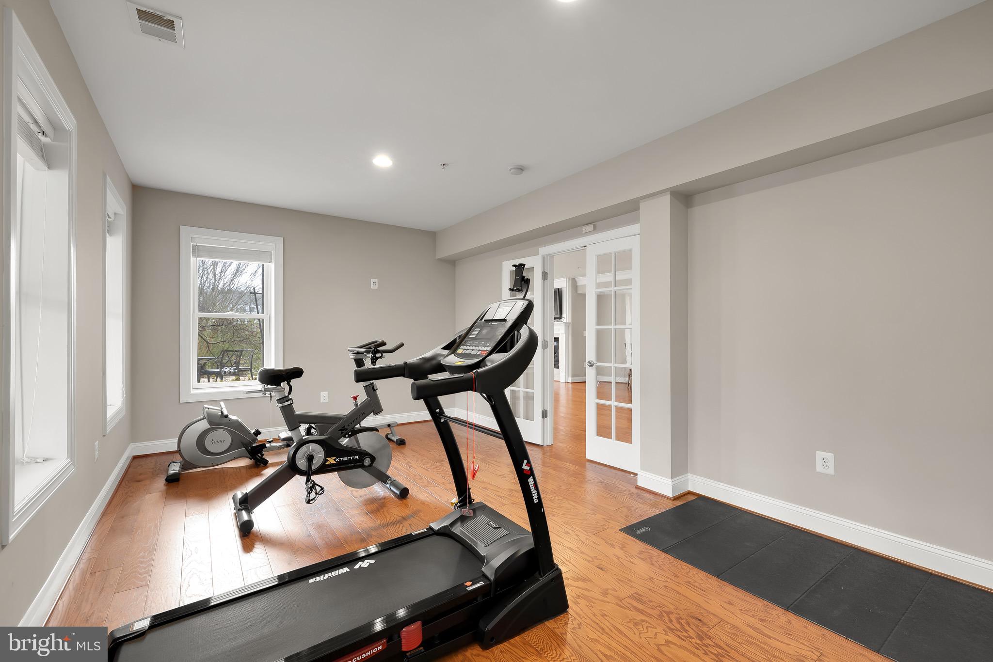 KENTSDALE ESTATES - Residential