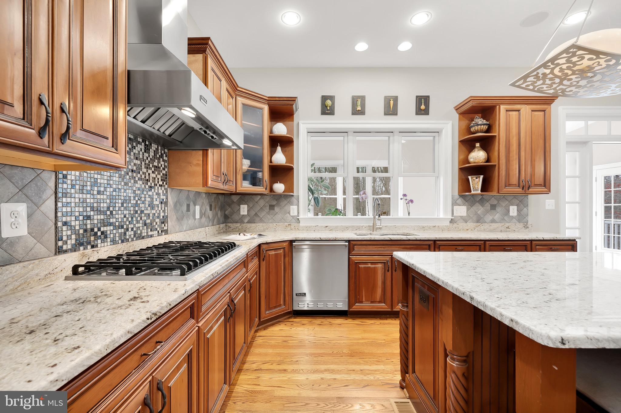 KENTSDALE ESTATES - Residential