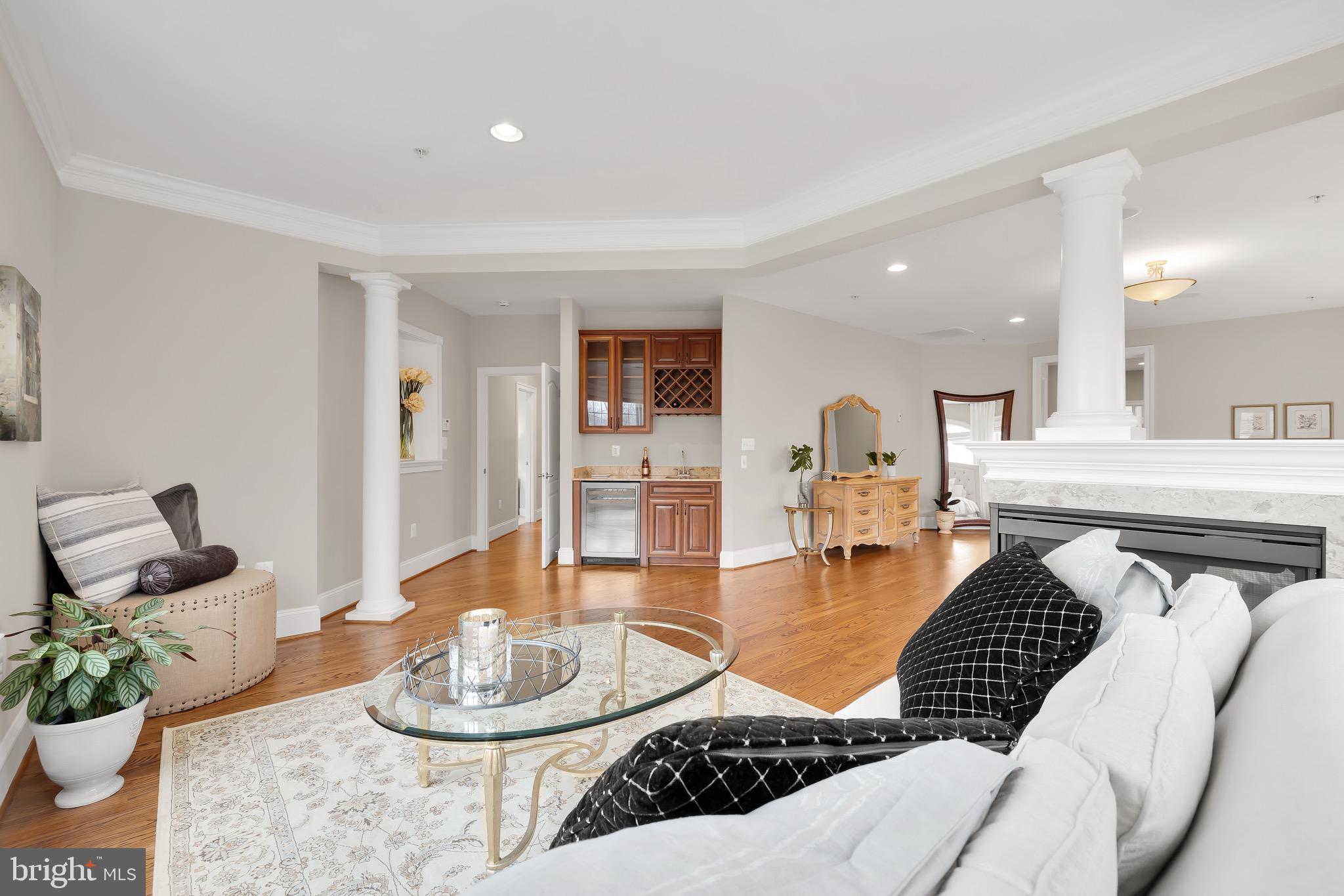 KENTSDALE ESTATES - Residential