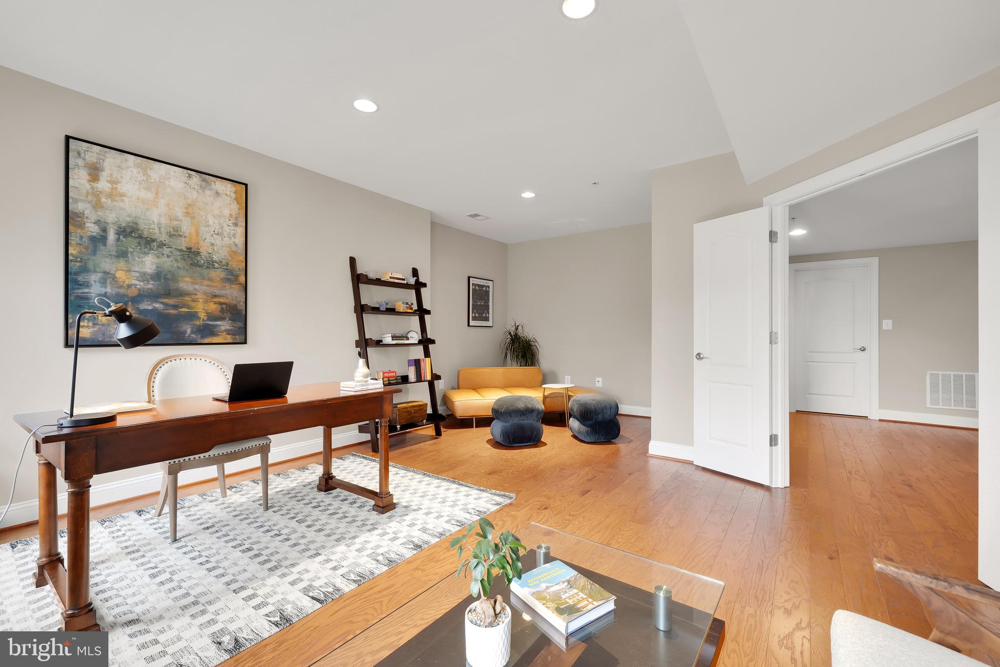 KENTSDALE ESTATES - Residential