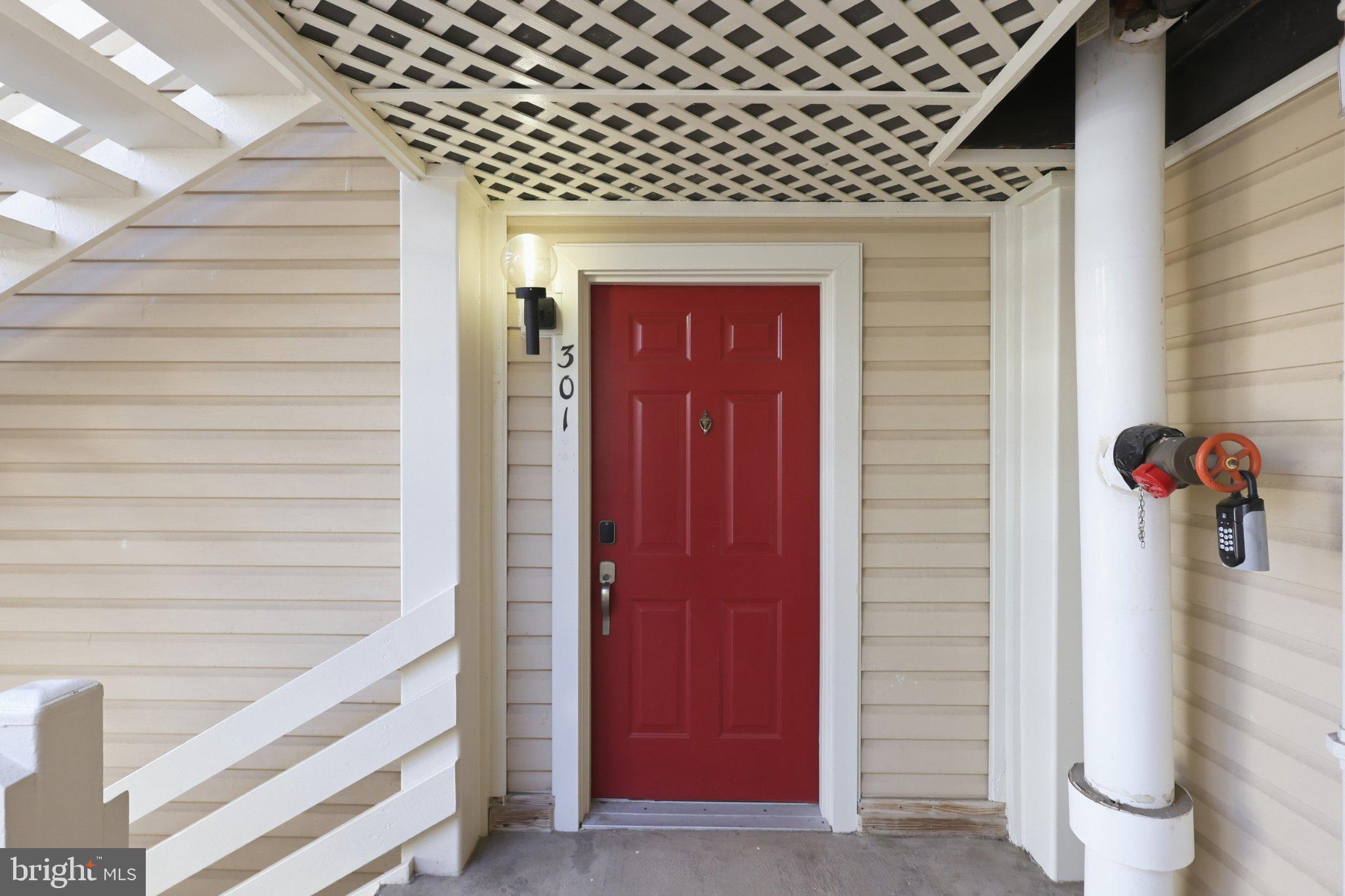 244 S REYNOLDS STREET 301