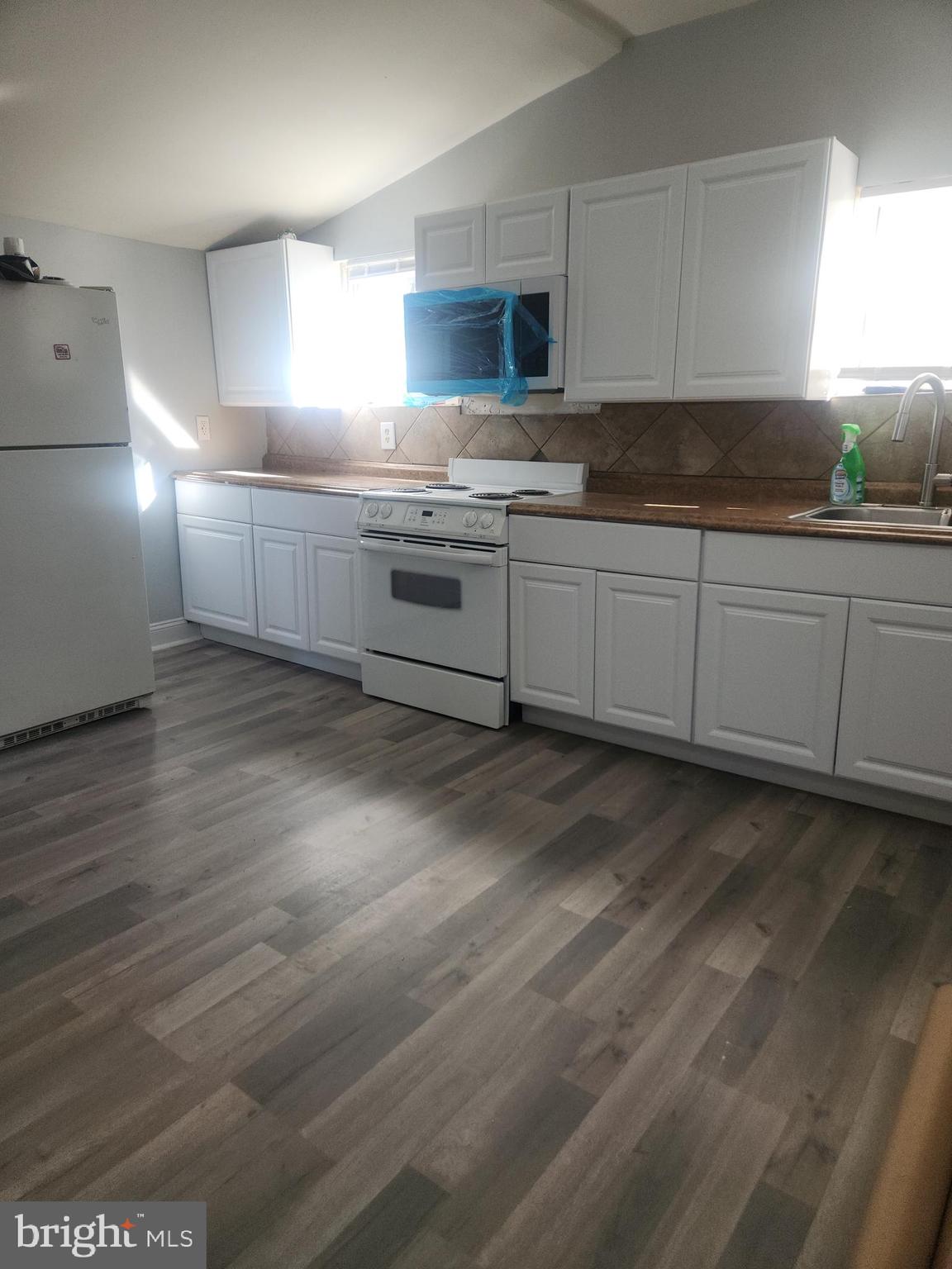 CARMODY HILLS - Residential