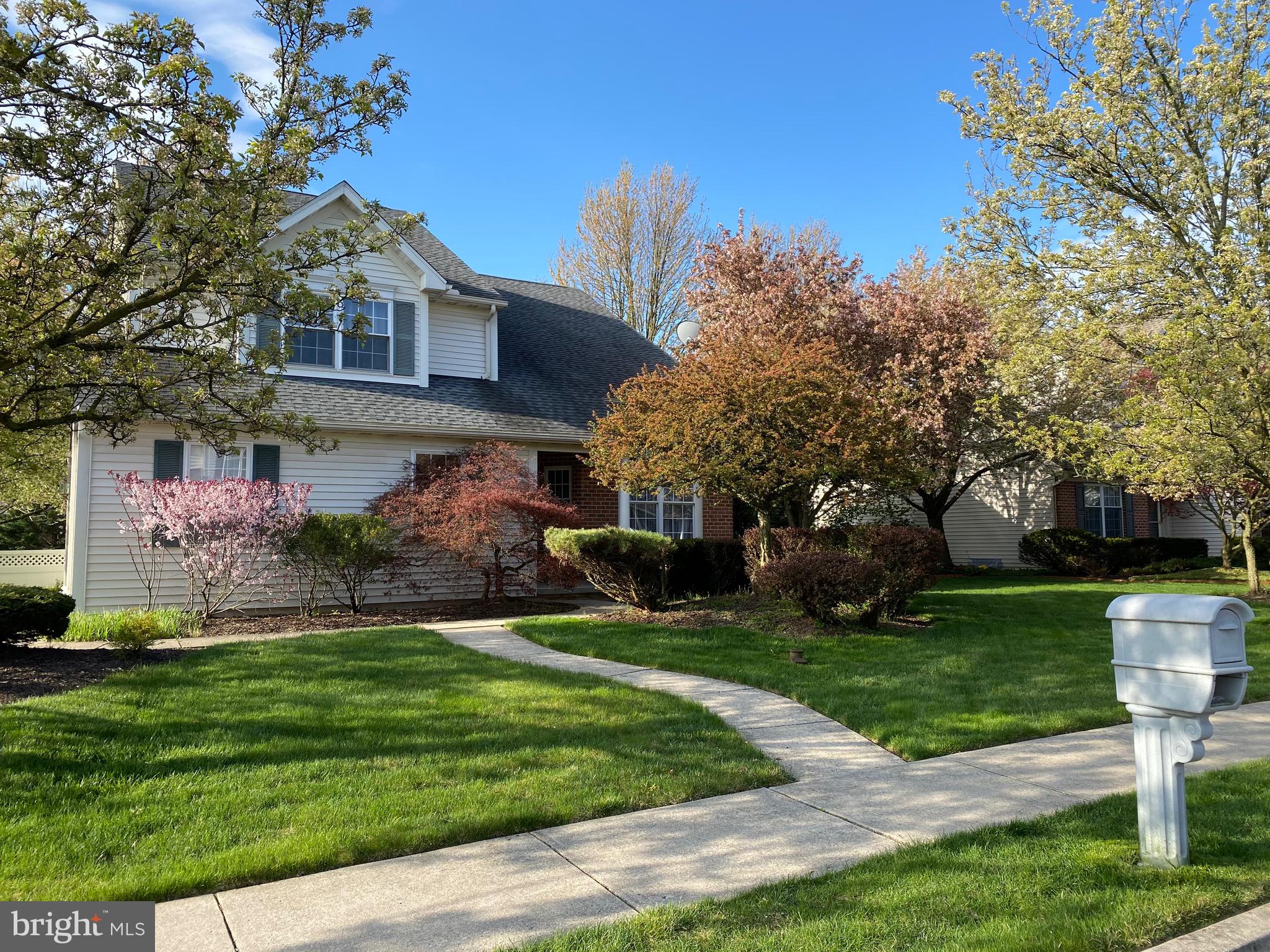 PATHFINDER MEADOWS - Residential