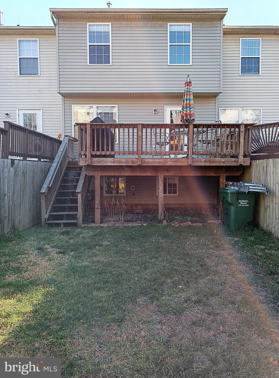 CHARLESTOWN COMMONS - Residential Lease