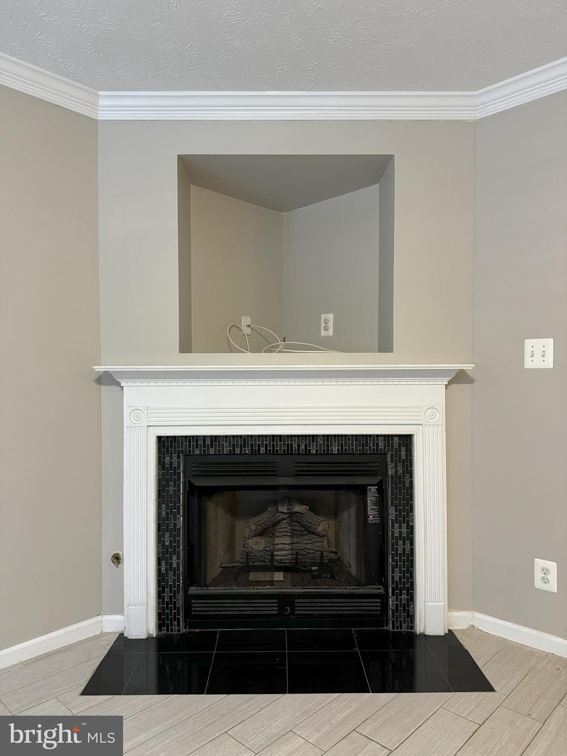 CHARLESTOWN COMMONS - Residential Lease