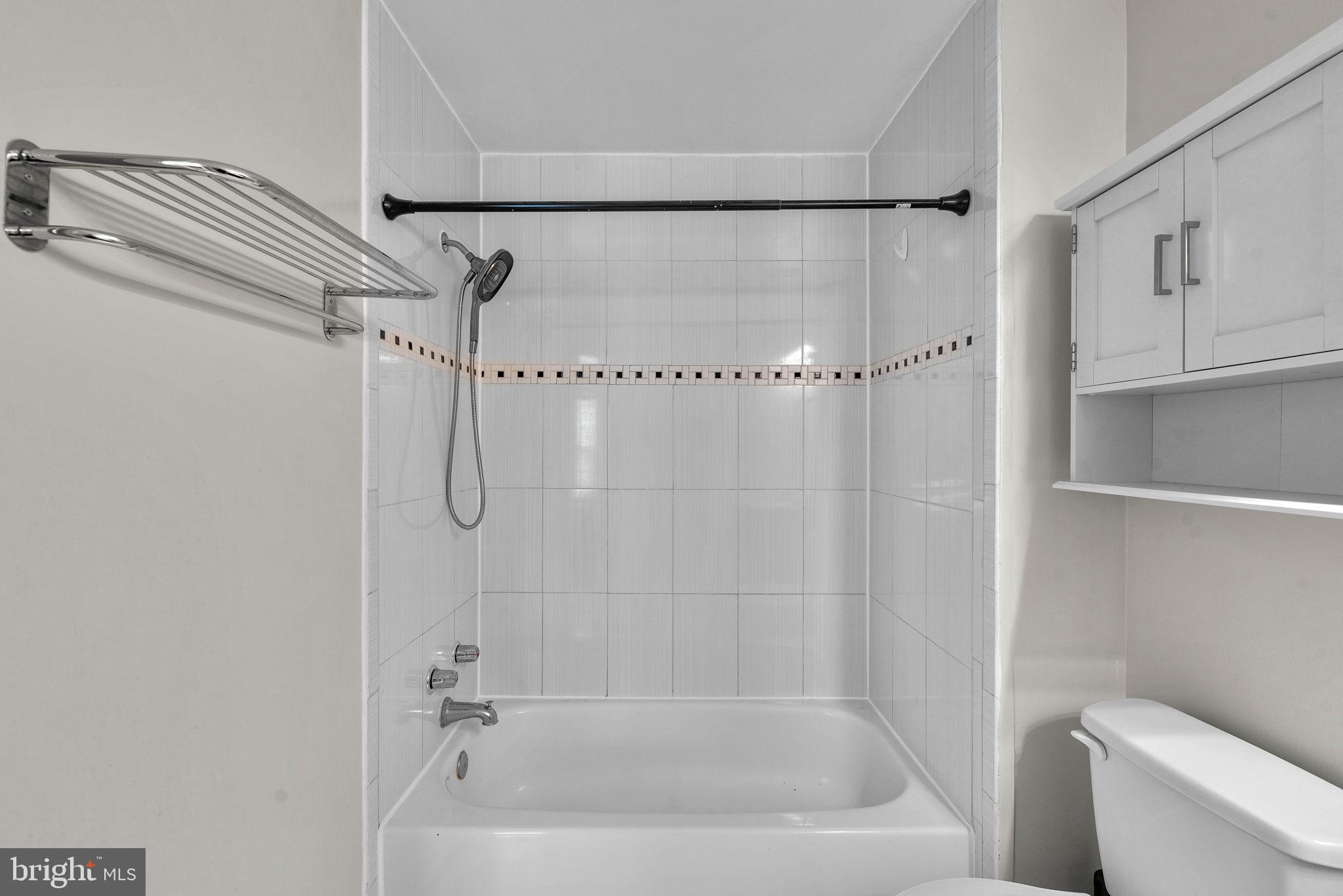 LAUREL LAKES PLAT 2 - Residential