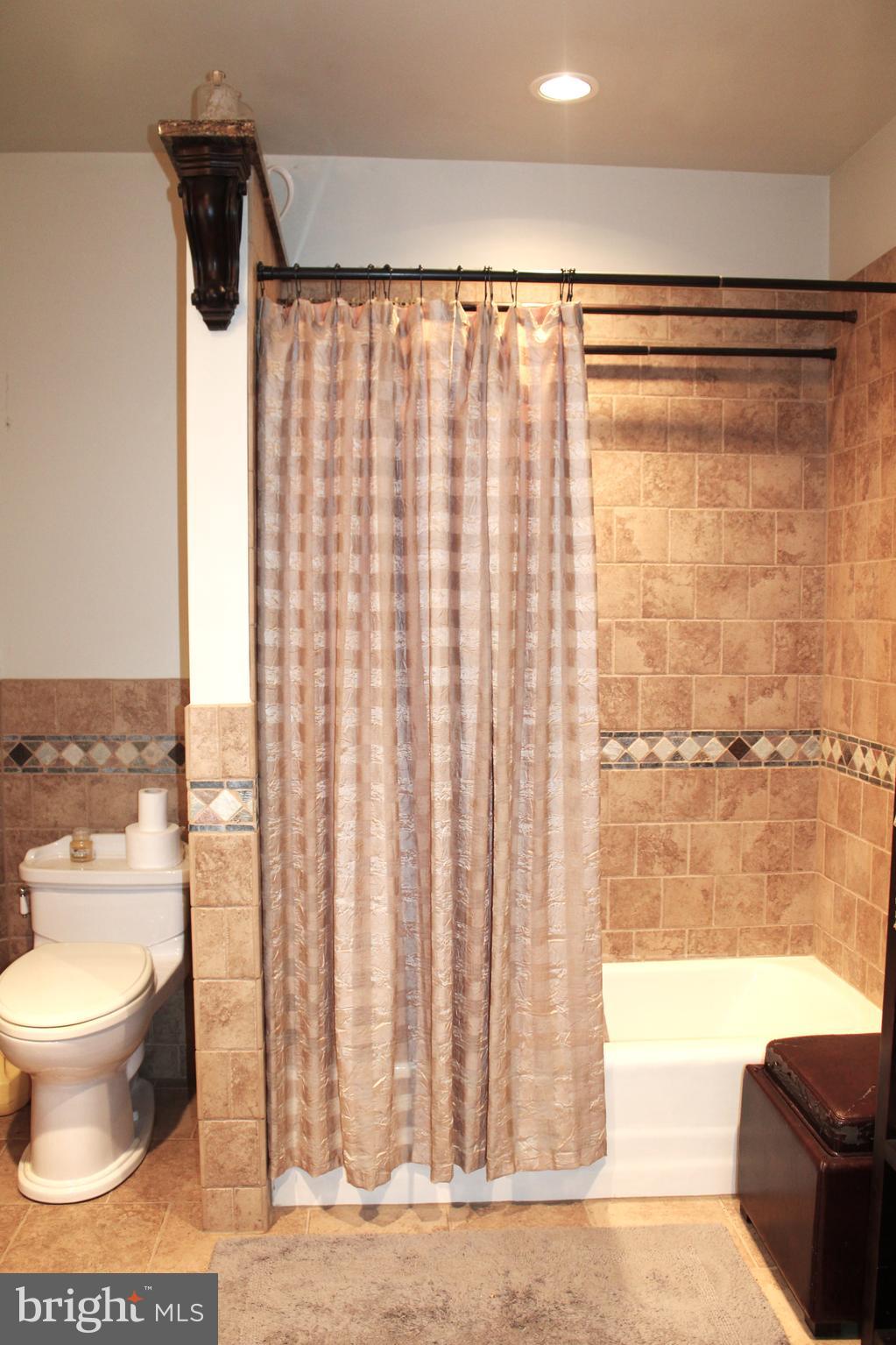 NORTH END - Residential