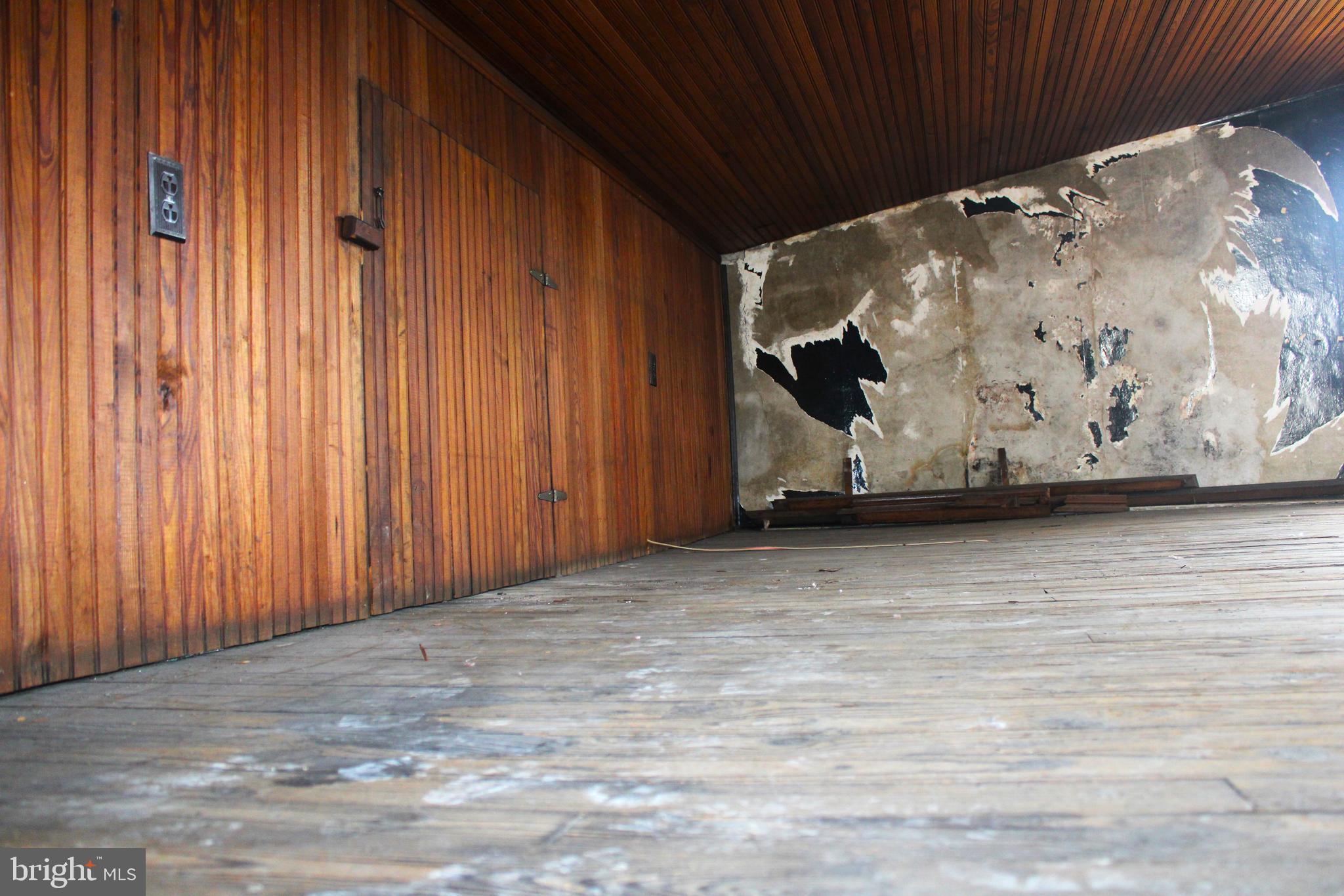 NORTH END - Residential