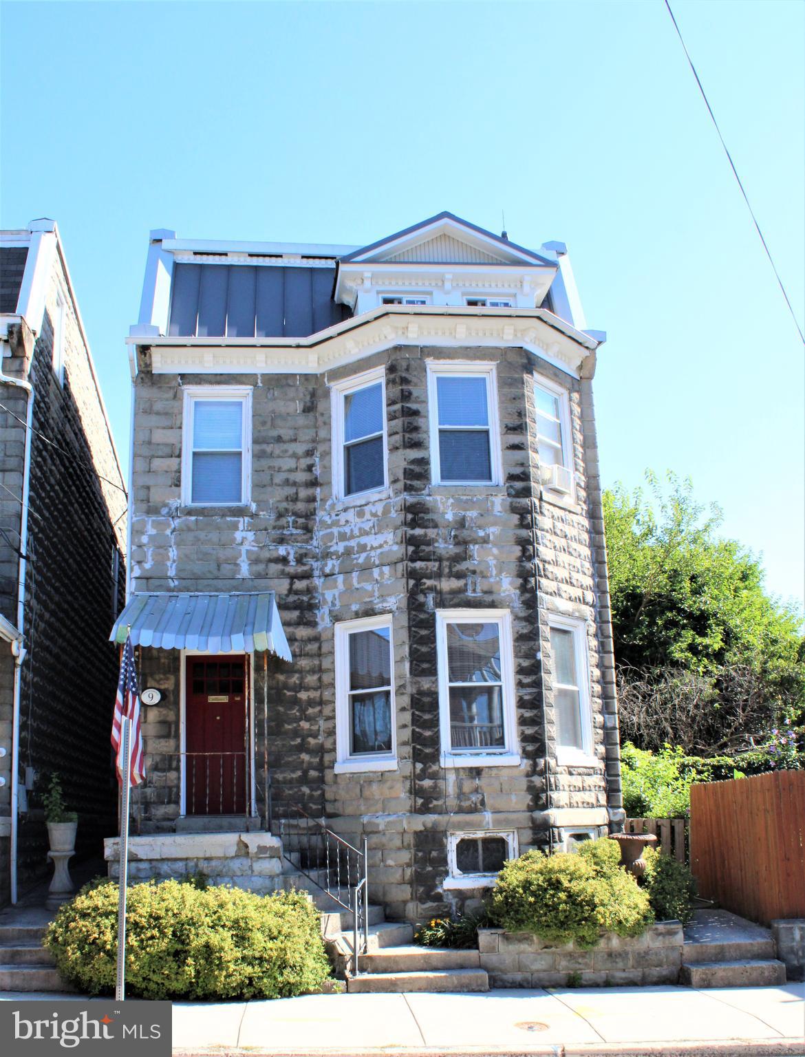 NORTH END - Residential