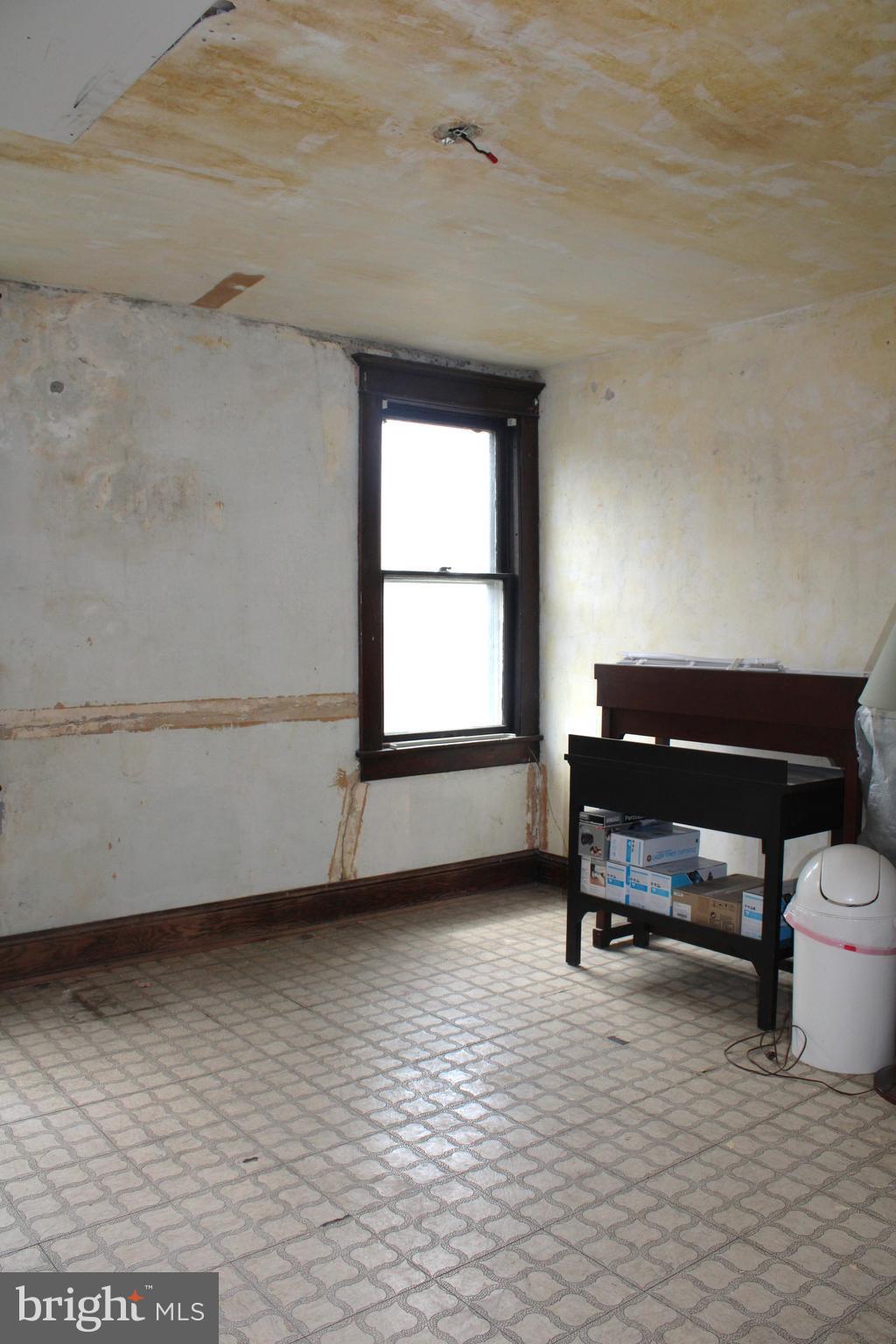 NORTH END - Residential