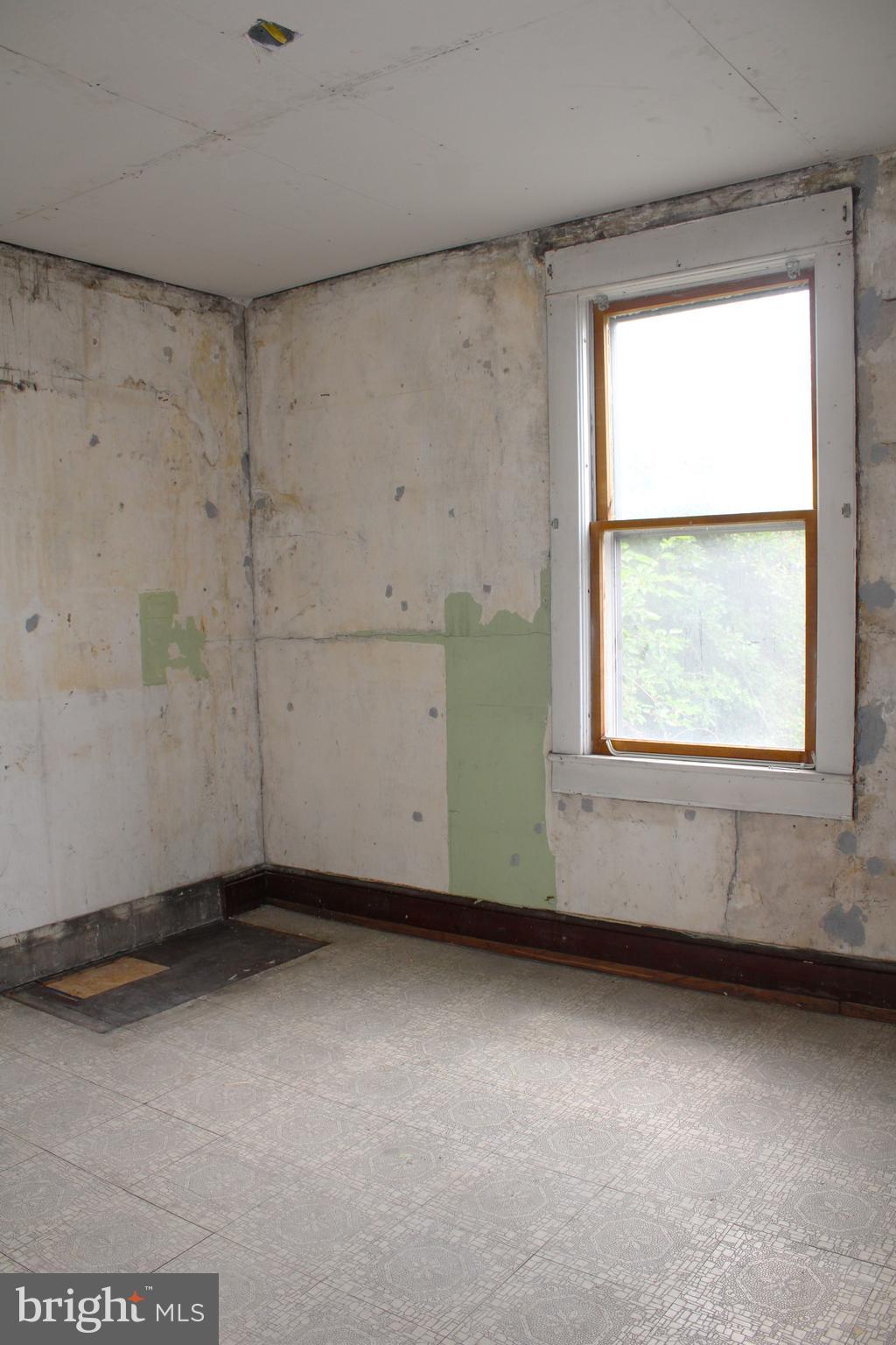 NORTH END - Residential