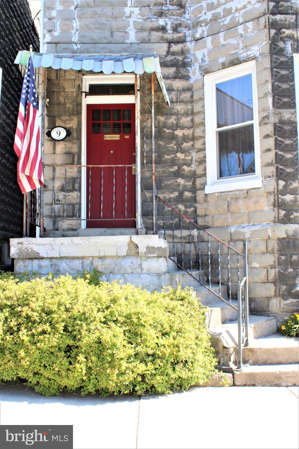 NORTH END - Residential