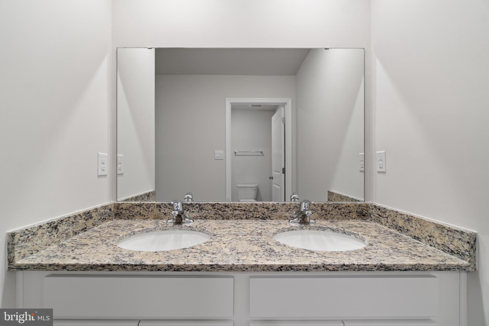 TOLLHOUSE WOODS - Residential