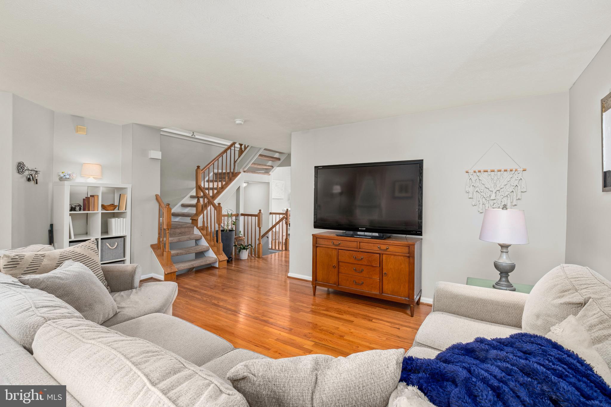 FAIRWAY HILLS - Residential